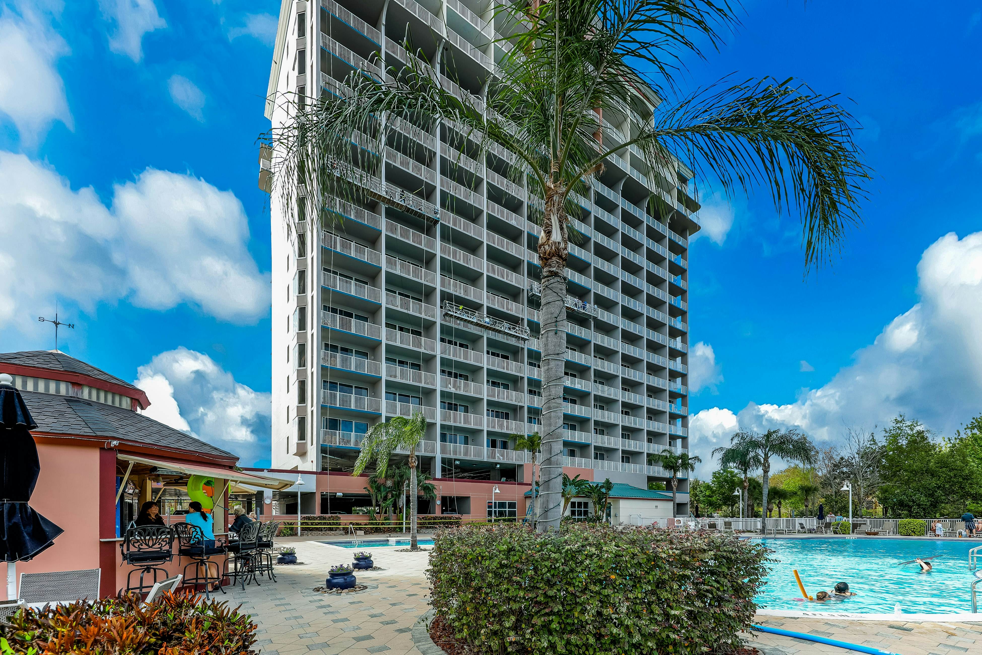 BLU119-13427-2-0303-2 - Lake Bryan Sunrise