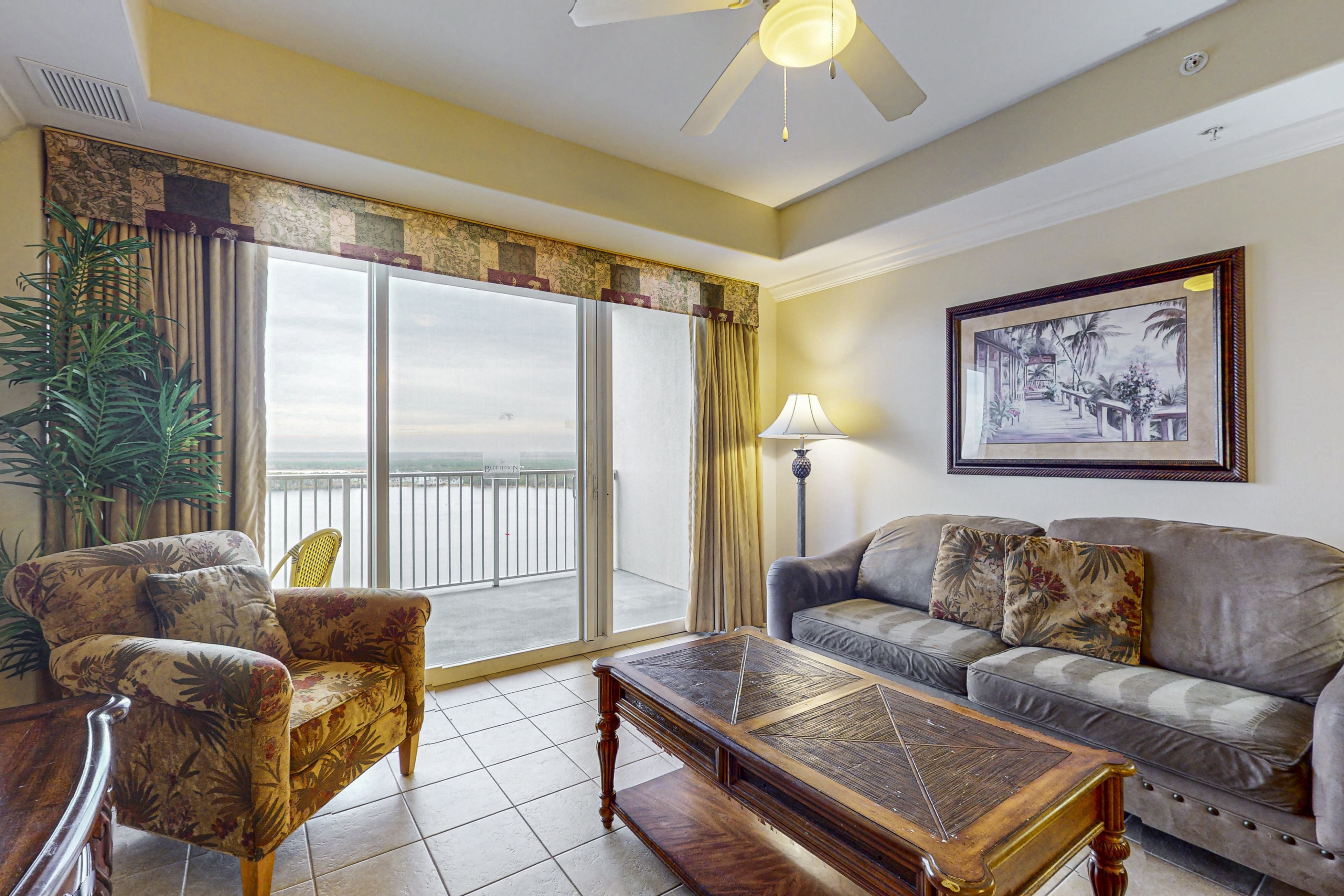 Ideal lakefront escape with lake view, AC, WiFi, pool & hot tub near attractions