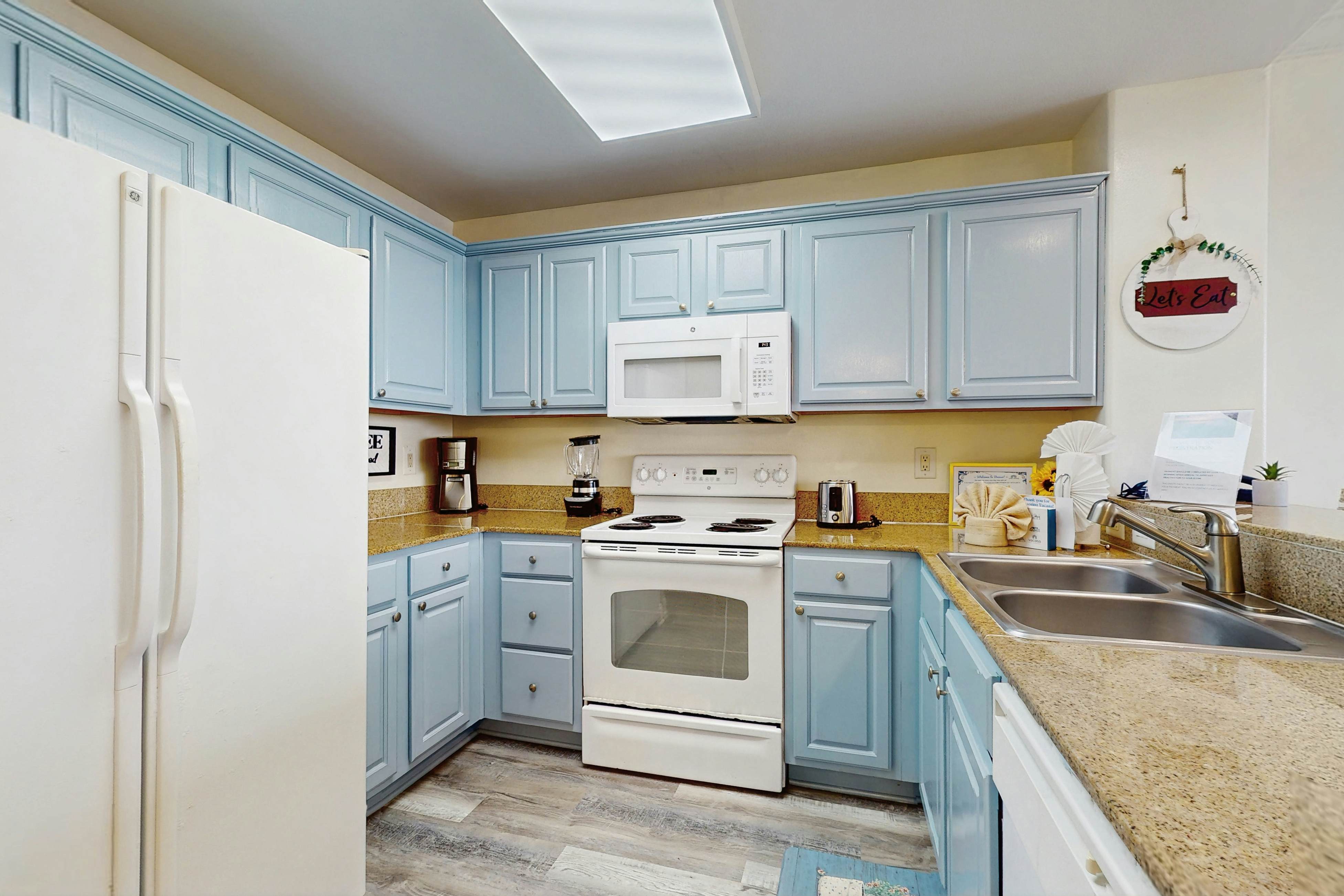 BLU102-13415-1-0208-1 - Blue Heron Beach Resort 1-0208