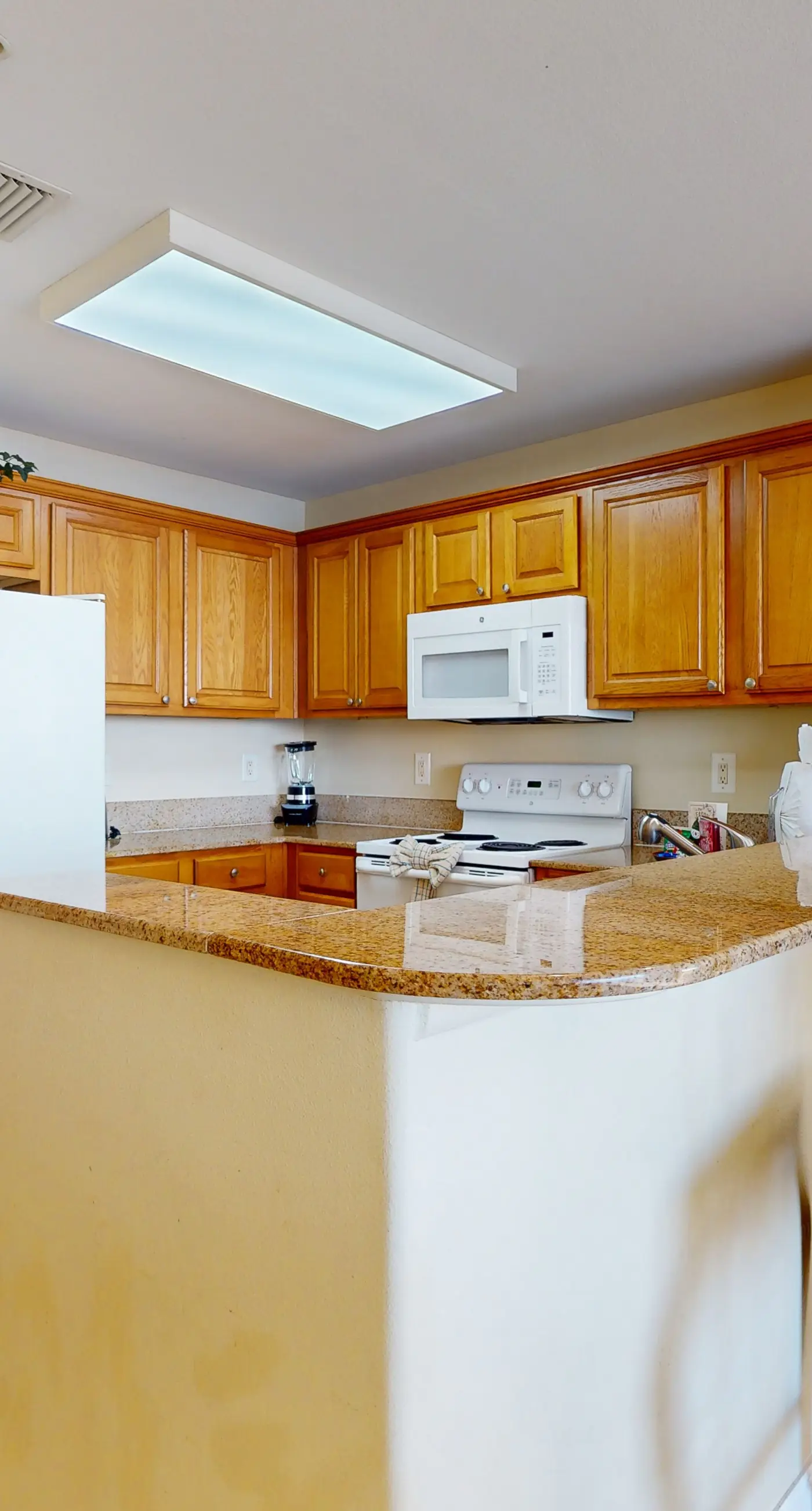 BLU109-13415-1-0602-1 - Blue Heron Beach Resort 1-0602