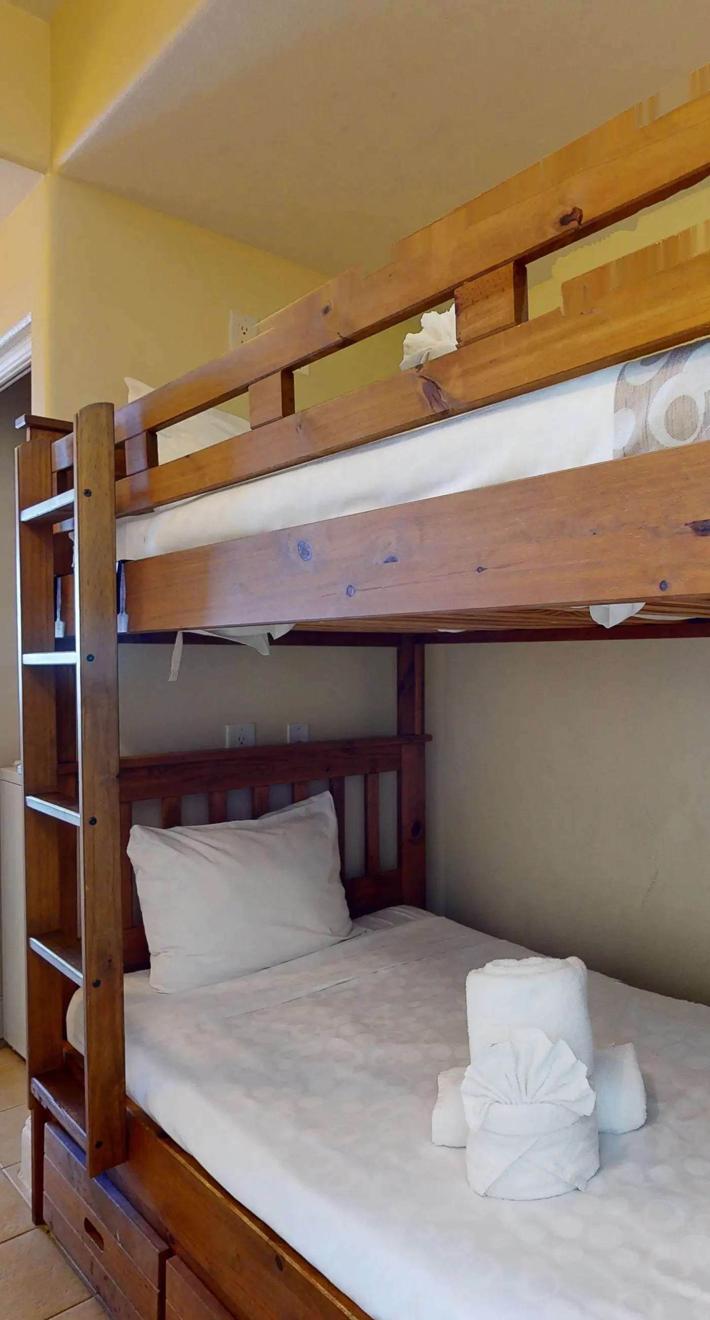 BLU109-13415-1-0602-1 - Blue Heron Beach Resort 1-0602