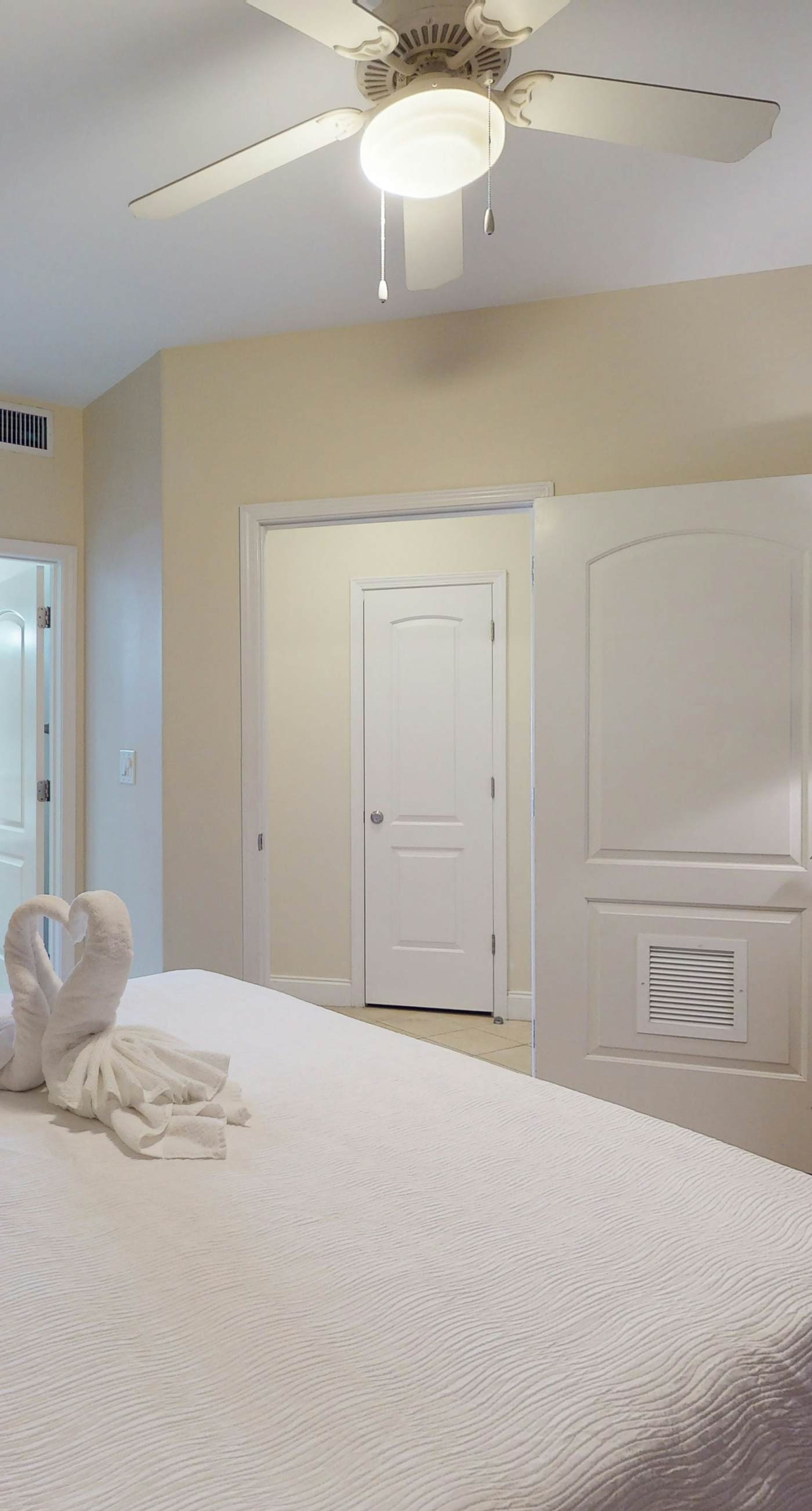 BLU114-13415-1-1002-1 - Blue Heron Beach Resort 1-1002