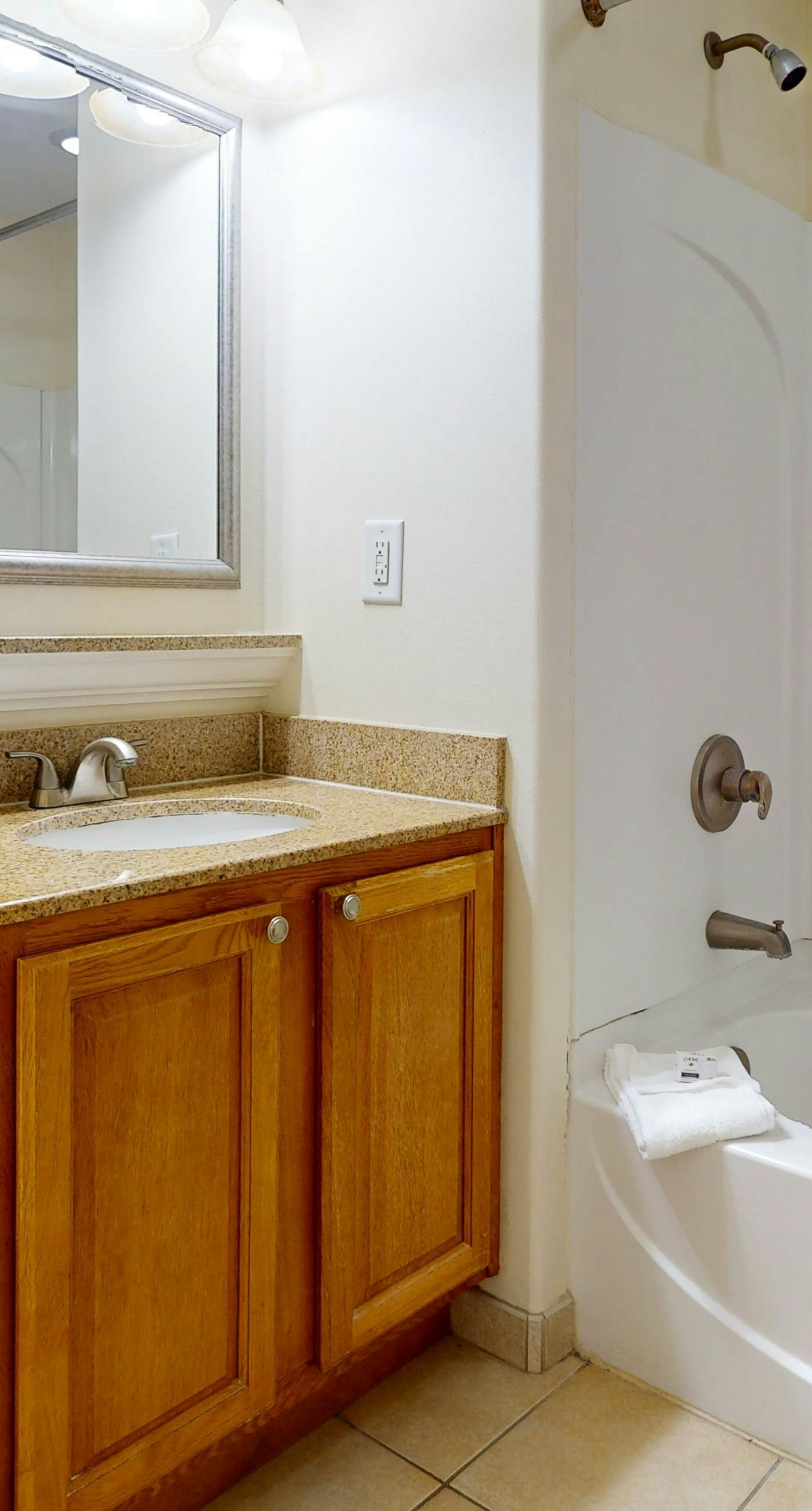 BLU114-13415-1-1002-1 - Blue Heron Beach Resort 1-1002