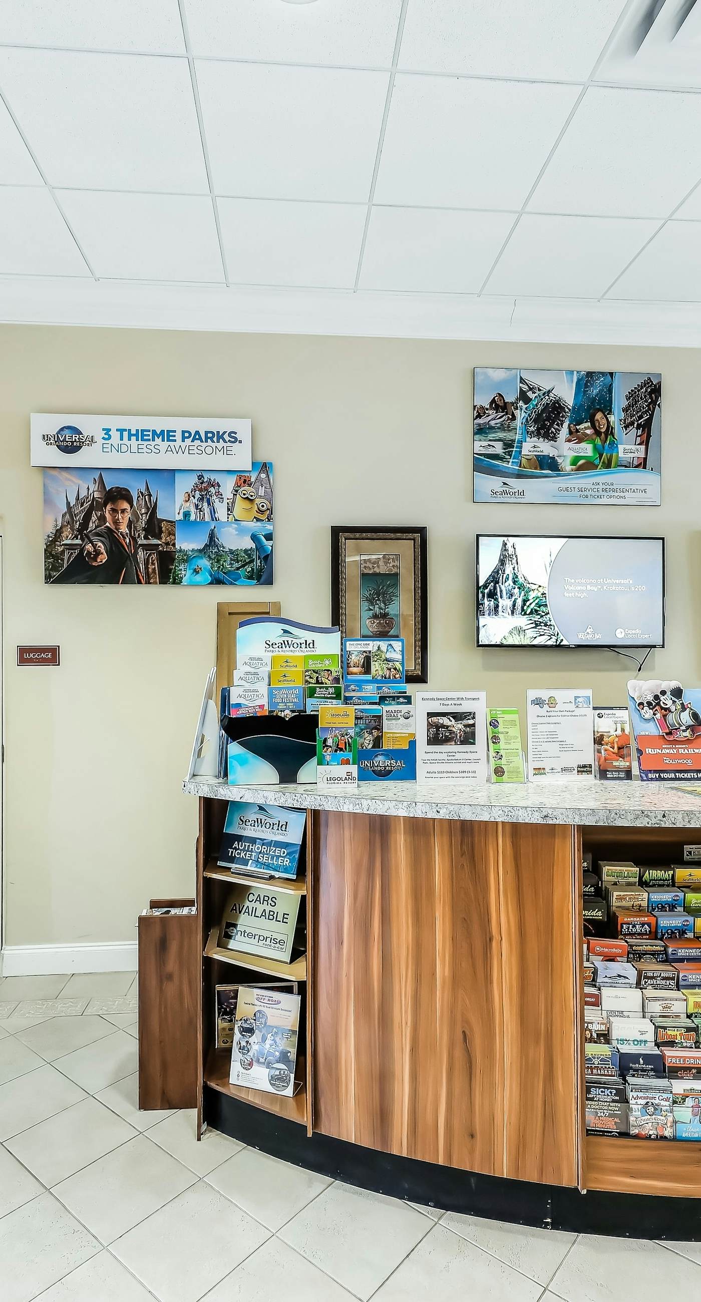 BLU114-13415-1-1002-1 - Blue Heron Beach Resort 1-1002