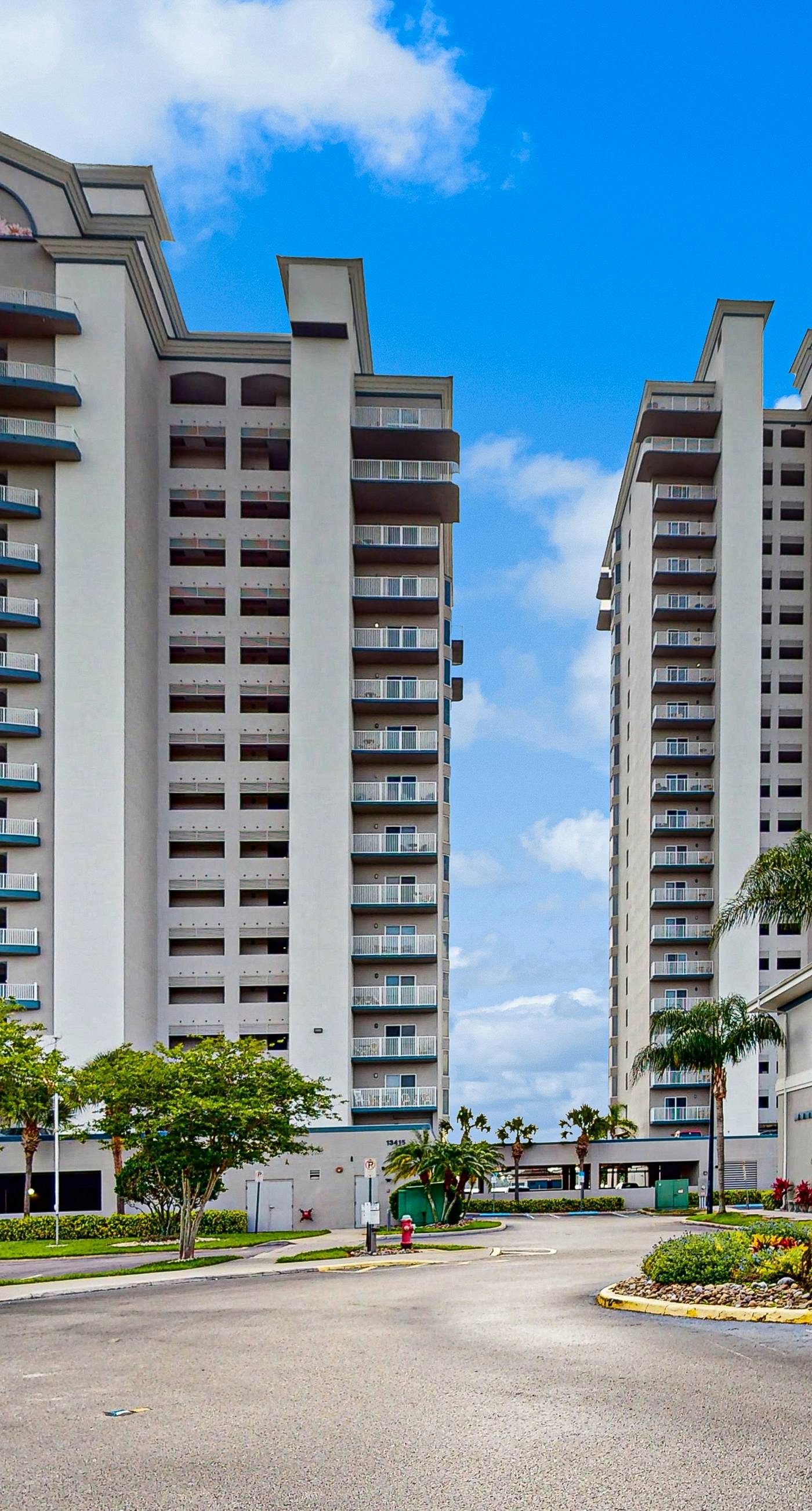 BLU114-13415-1-1002-1 - Blue Heron Beach Resort 1-1002