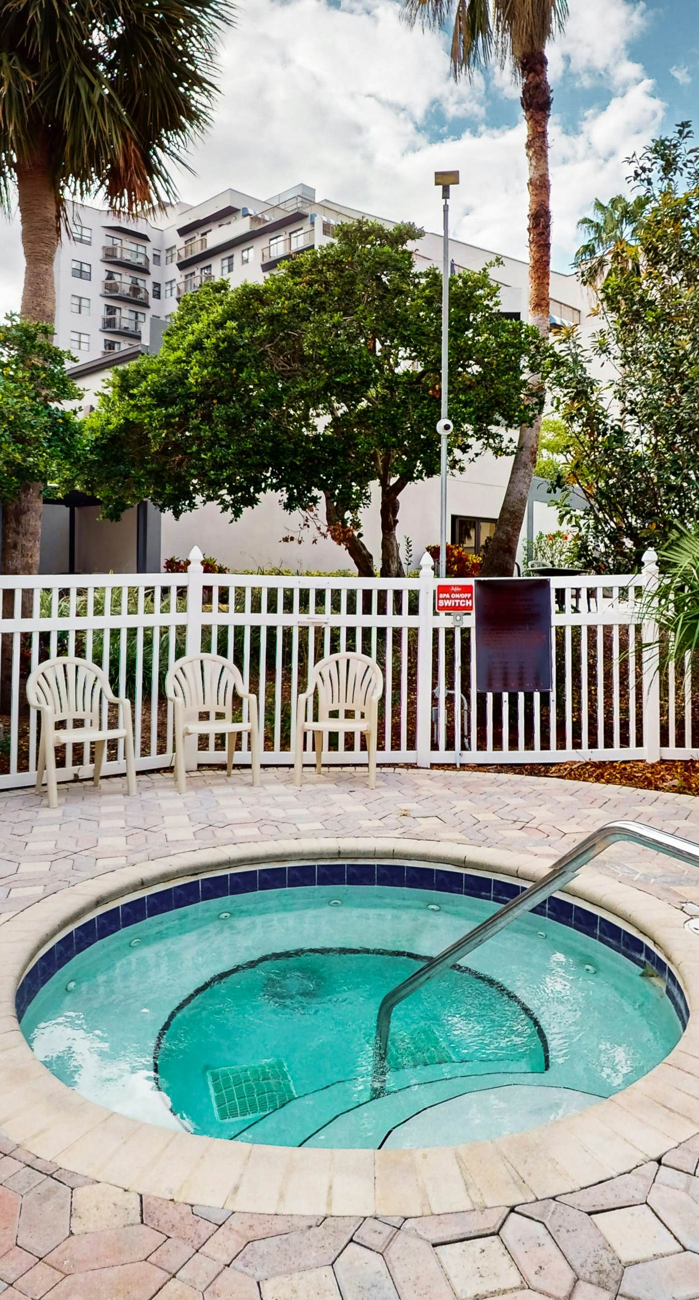 ENO103-6165-1404-2 - The Enclave #1404