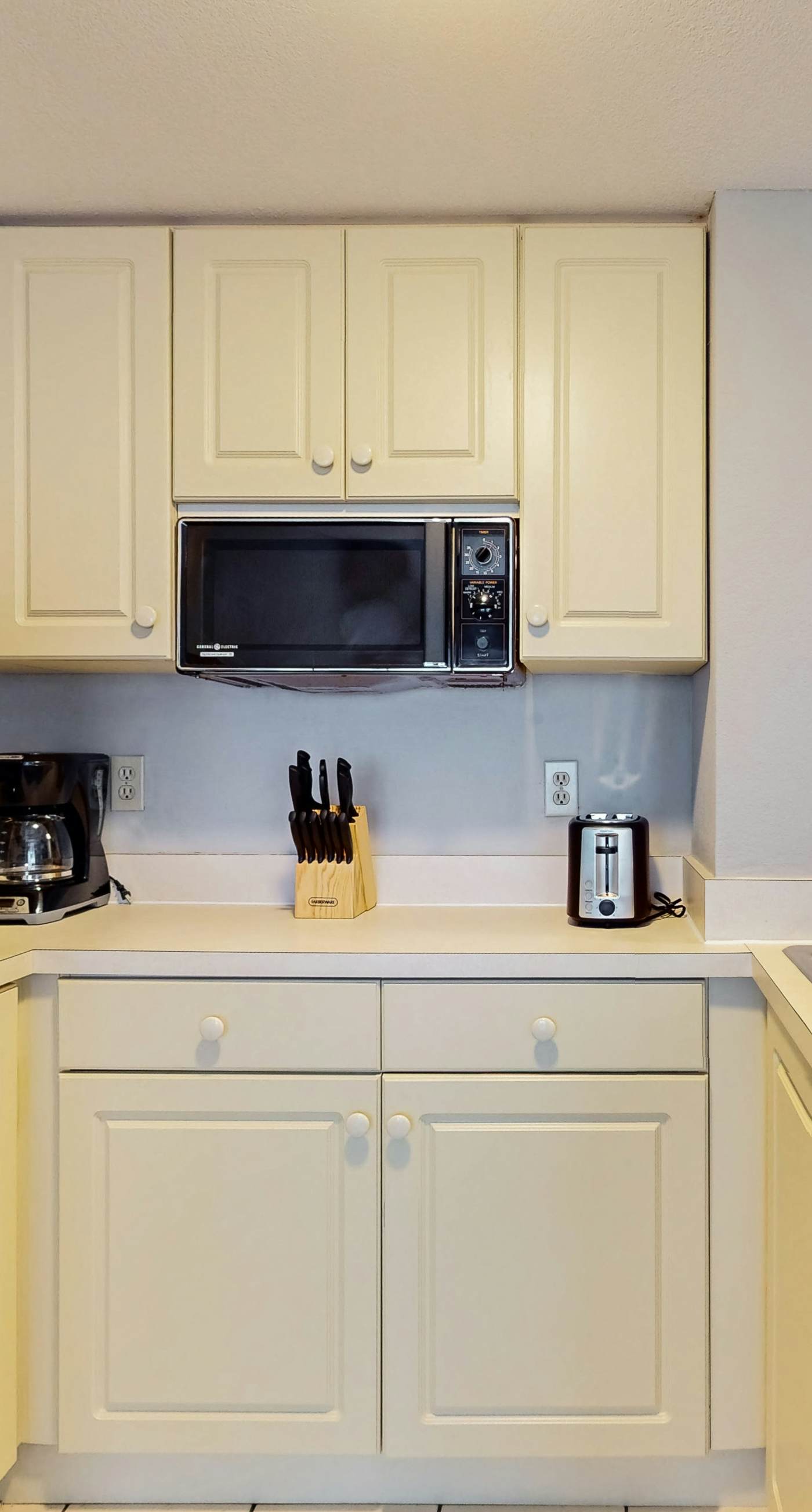 ENO103-6165-1404-2 - The Enclave #1404