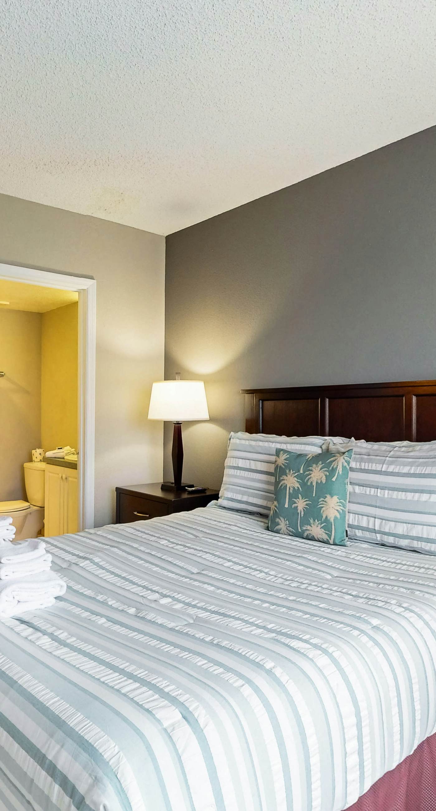 ENO103-6165-1404-2 - The Enclave #1404