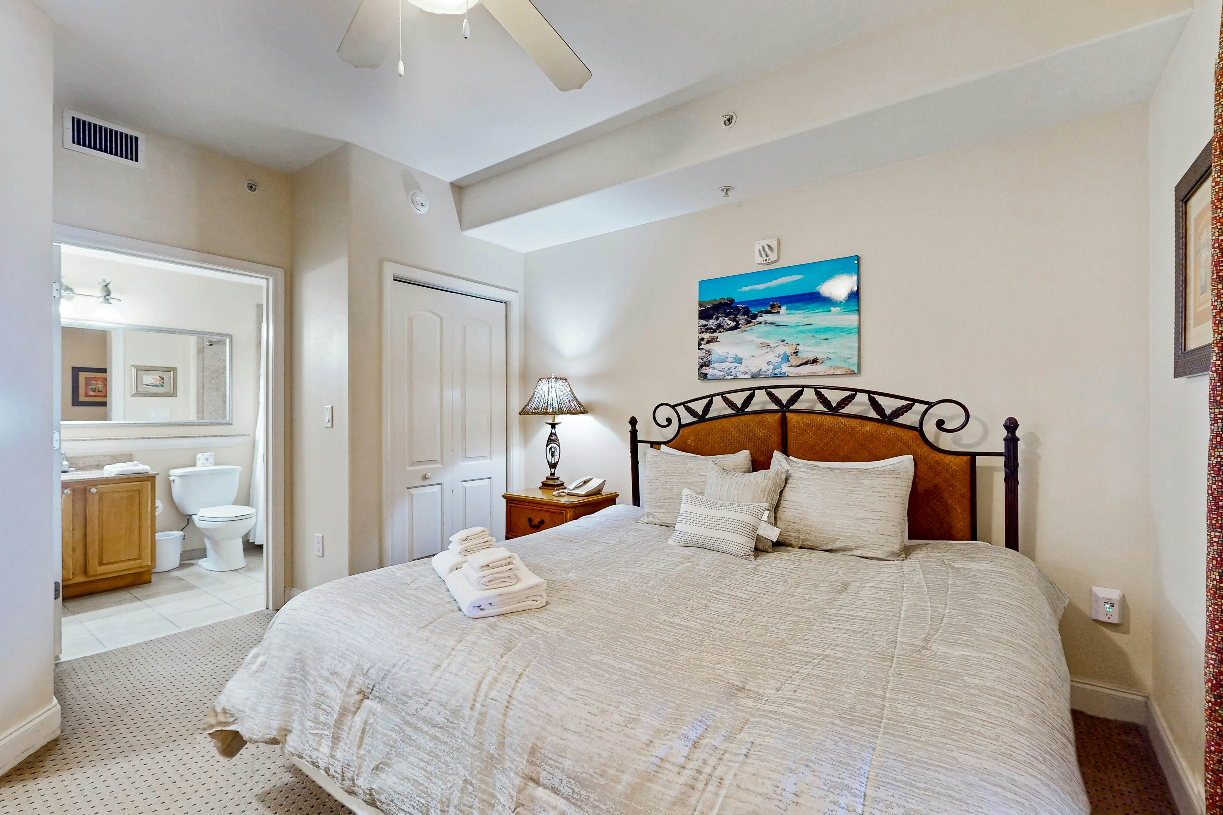 BLU108-13415-1-0505-1 - Sunset Views at Blue Heron