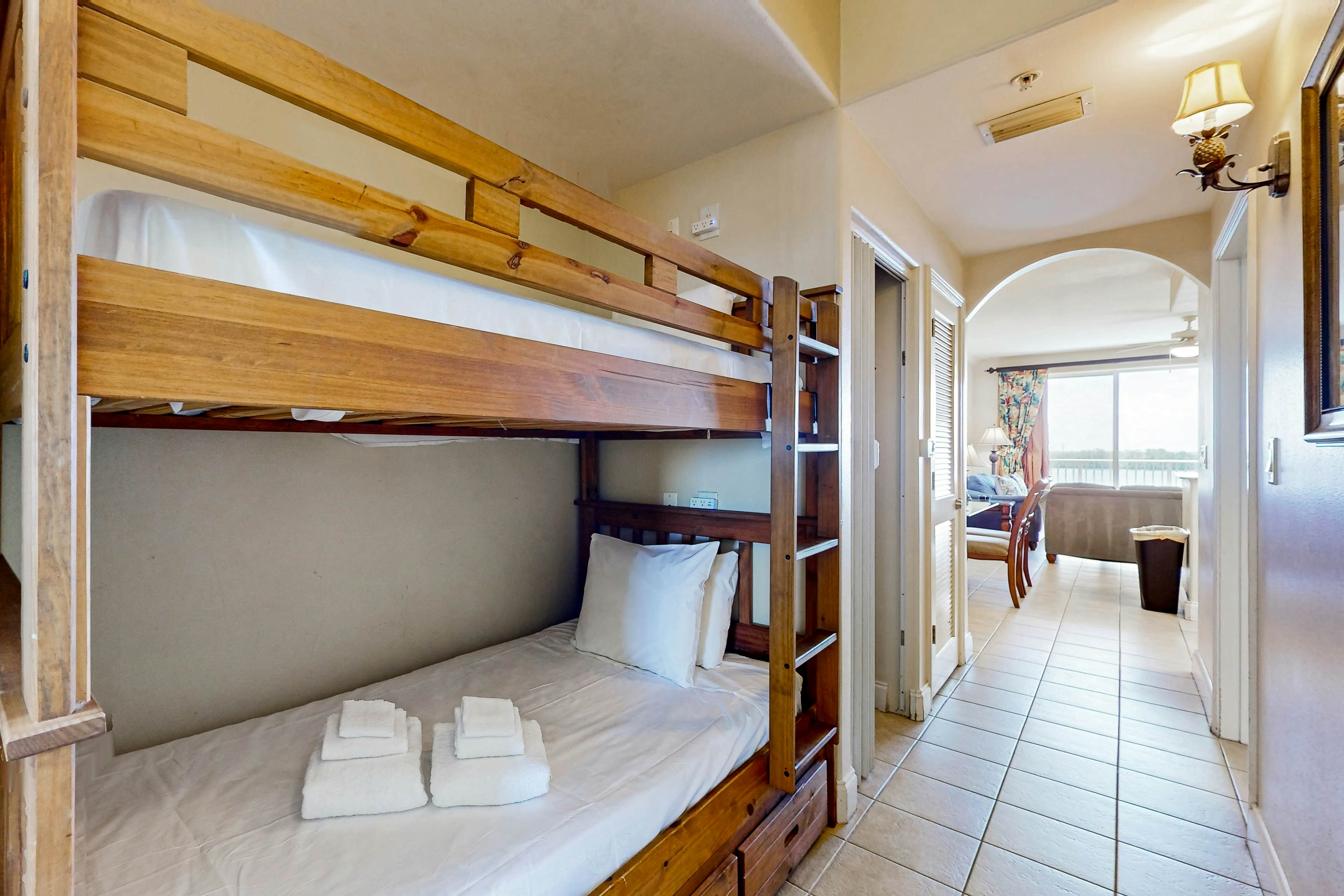 BLU108-13415-1-0505-1 - Sunset Views at Blue Heron