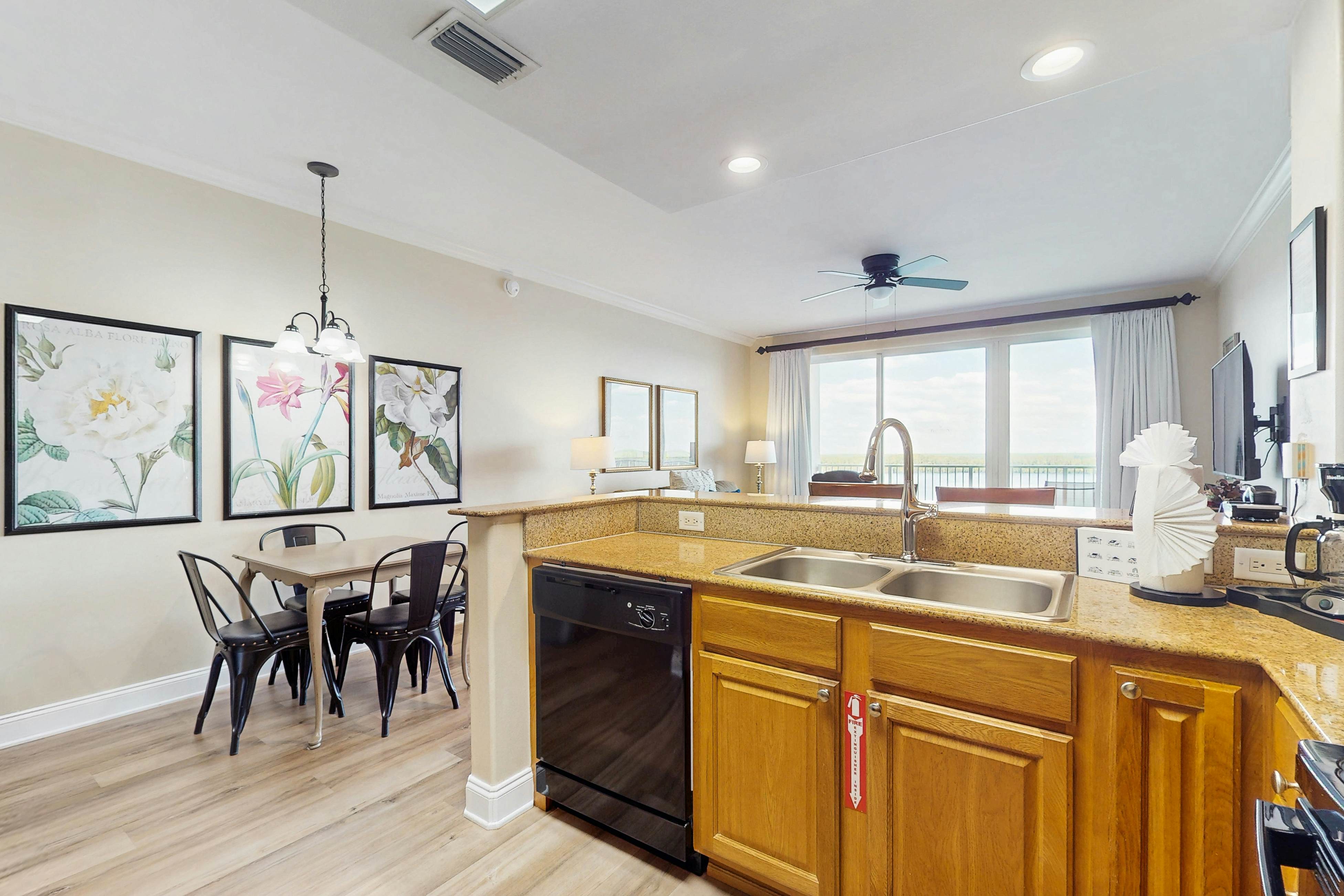 BLU125-13427-2-0806-1 - Blue Heron Beach Resort 2-806