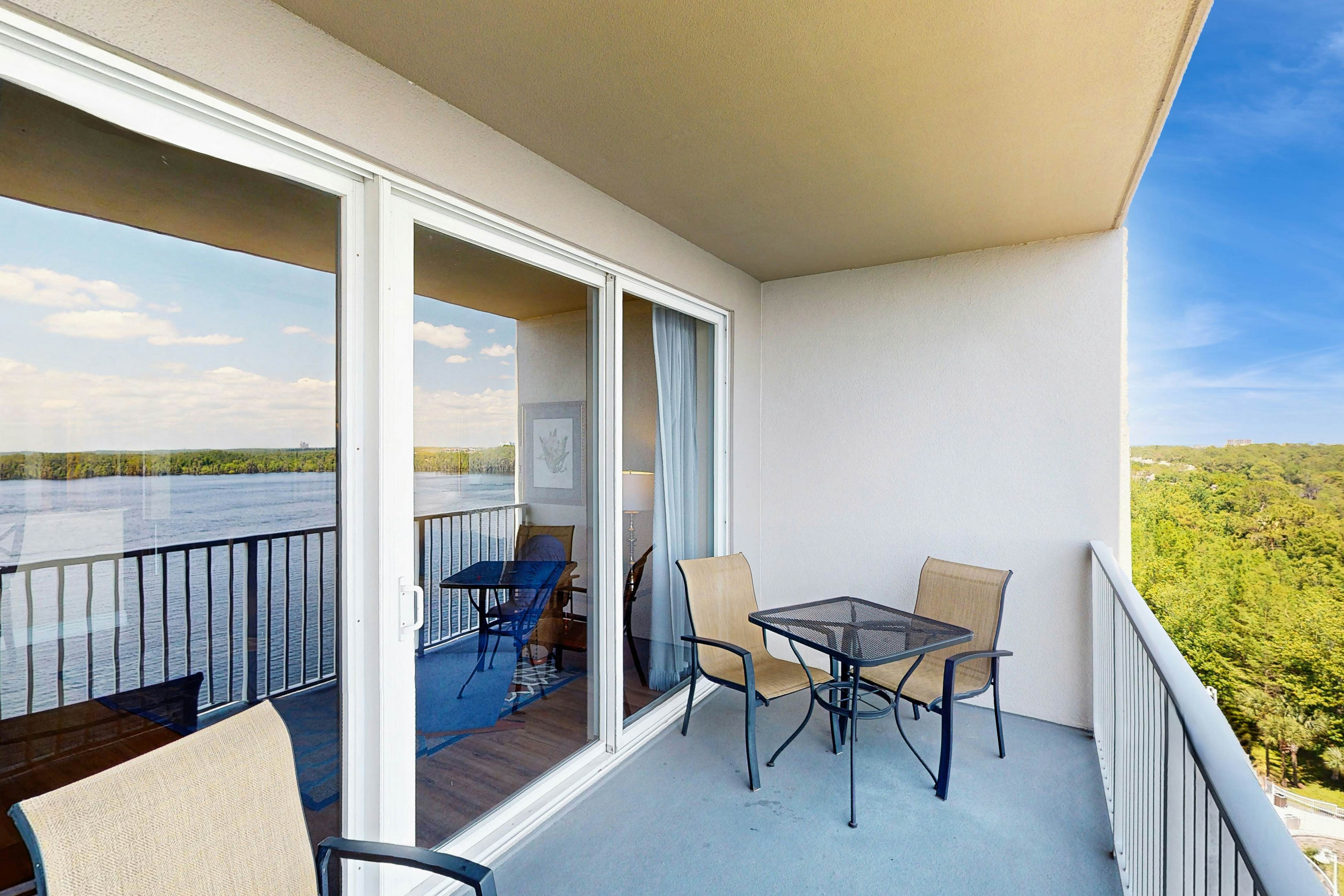 BLU125-13427-2-0806-1 - Blue Heron Beach Resort 2-806