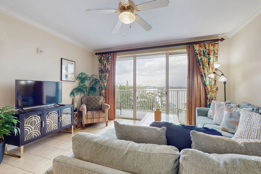 BLU103-13415-1-0308-1 - Blue Heron #308