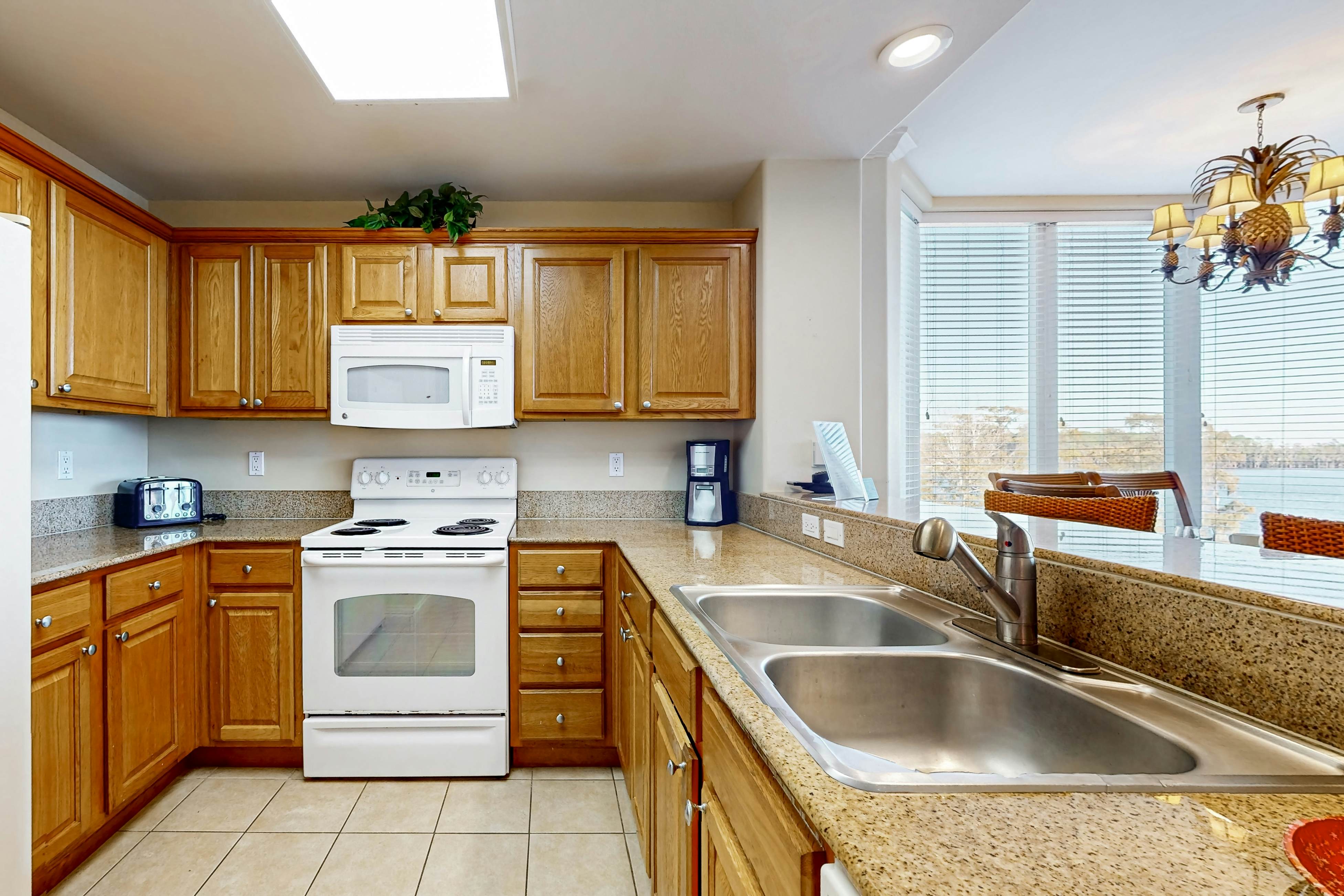 BLU117-13427-2-0201-2 - Blue Heron Beach Resort 2-0201