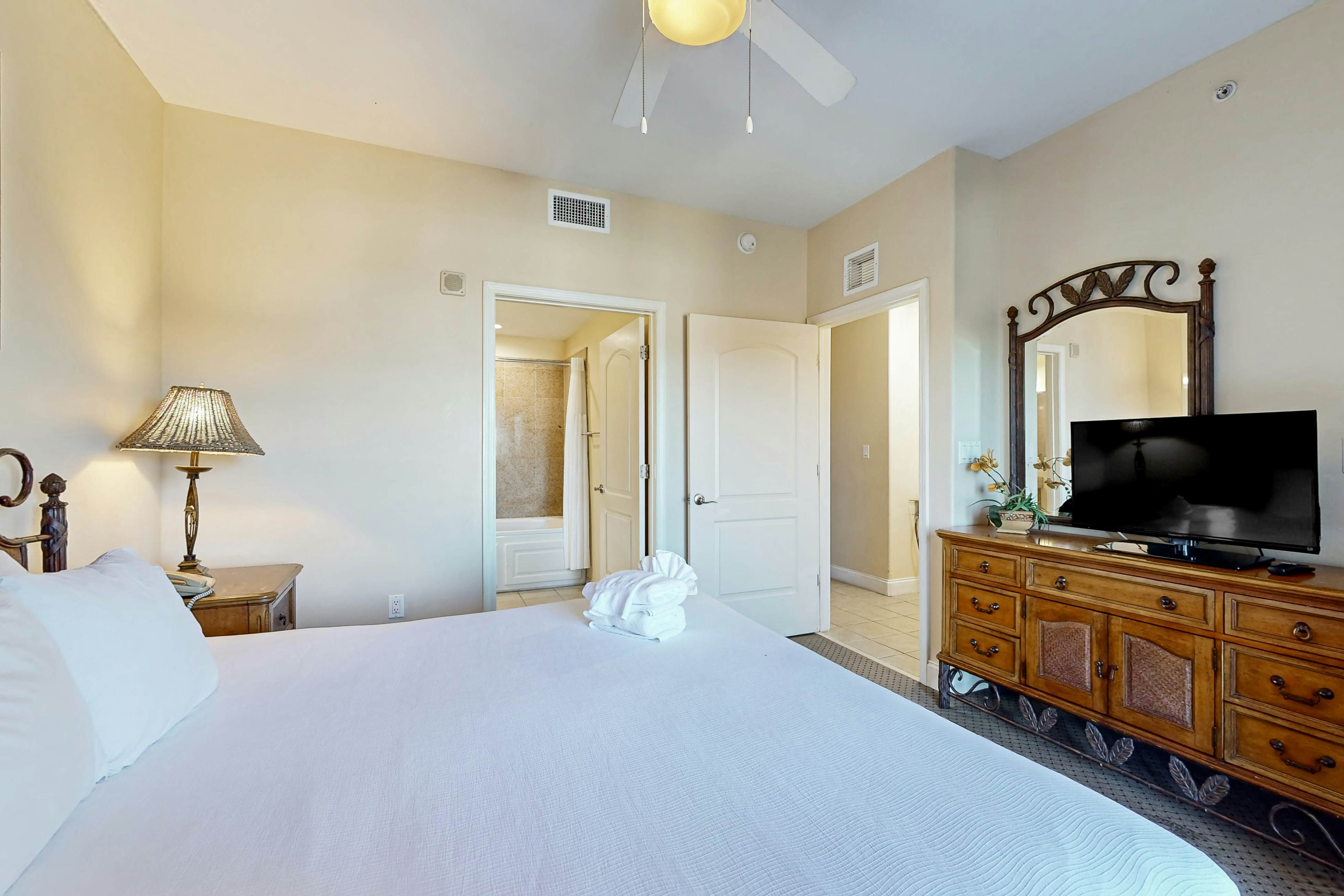 BLU117-13427-2-0201-2 - Blue Heron Beach Resort 2-0201