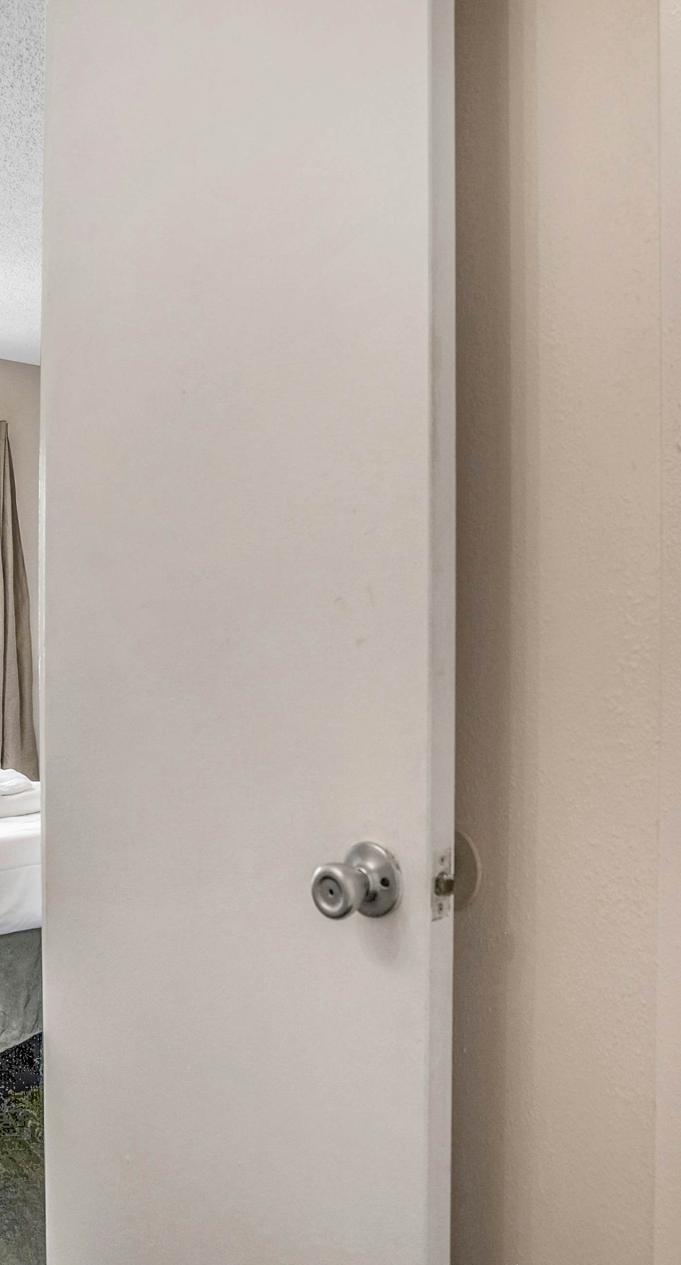 ENO101-6165-3604-2 - Vibrant Waters, Unit #3604