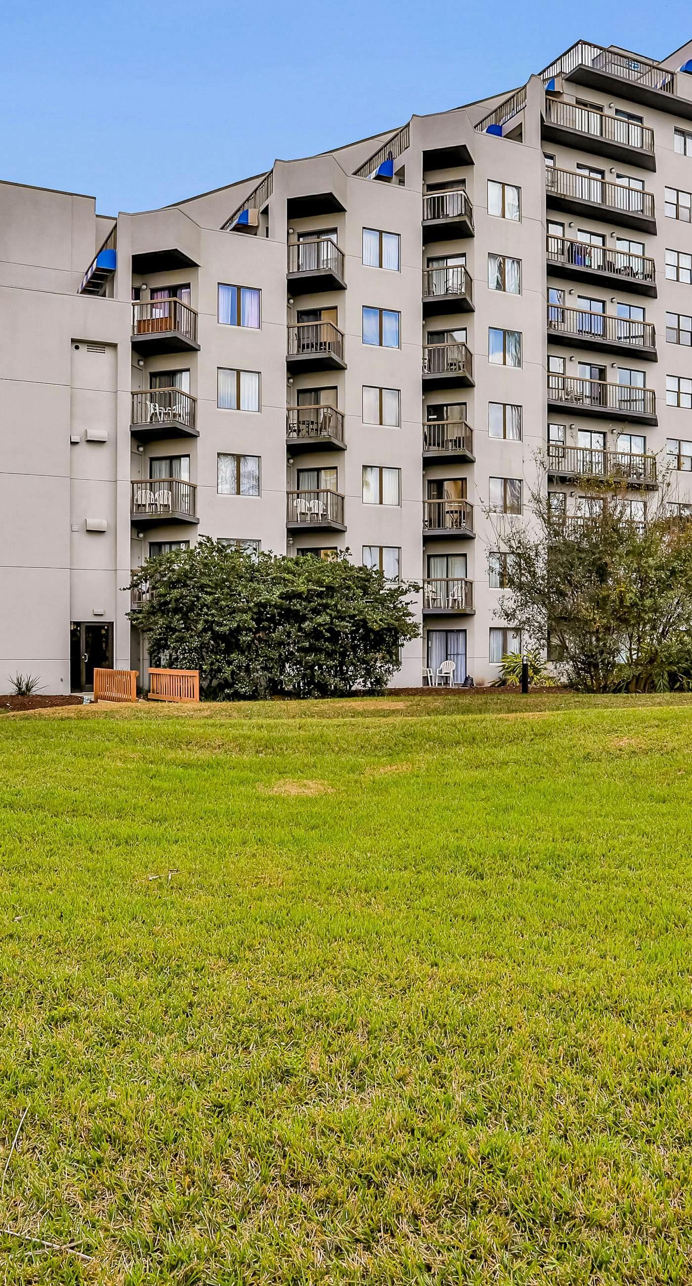 ENO101-6165-3604-2 - Vibrant Waters, Unit #3604