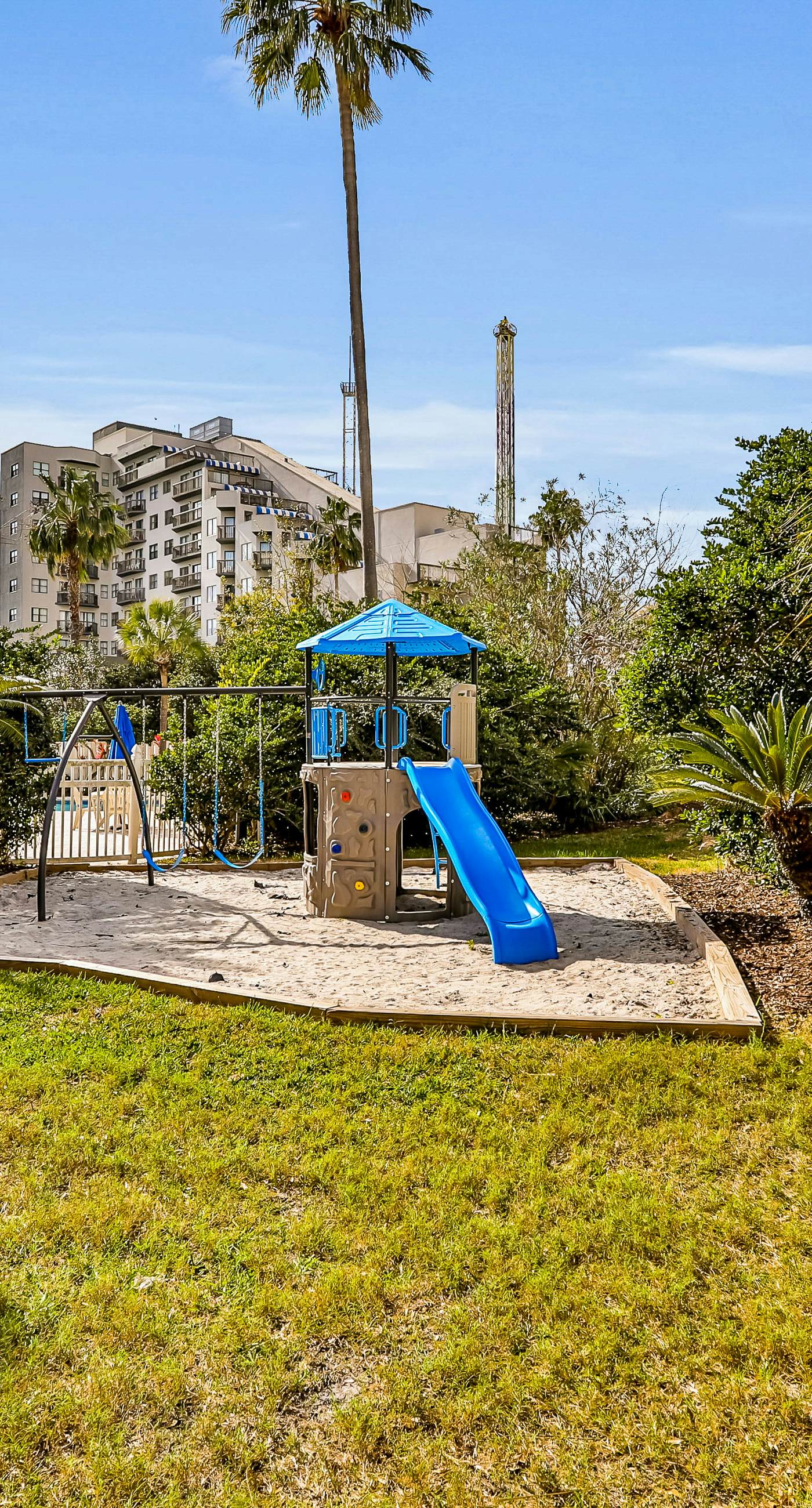 ENO101-6165-3604-2 - Vibrant Waters, Unit #3604