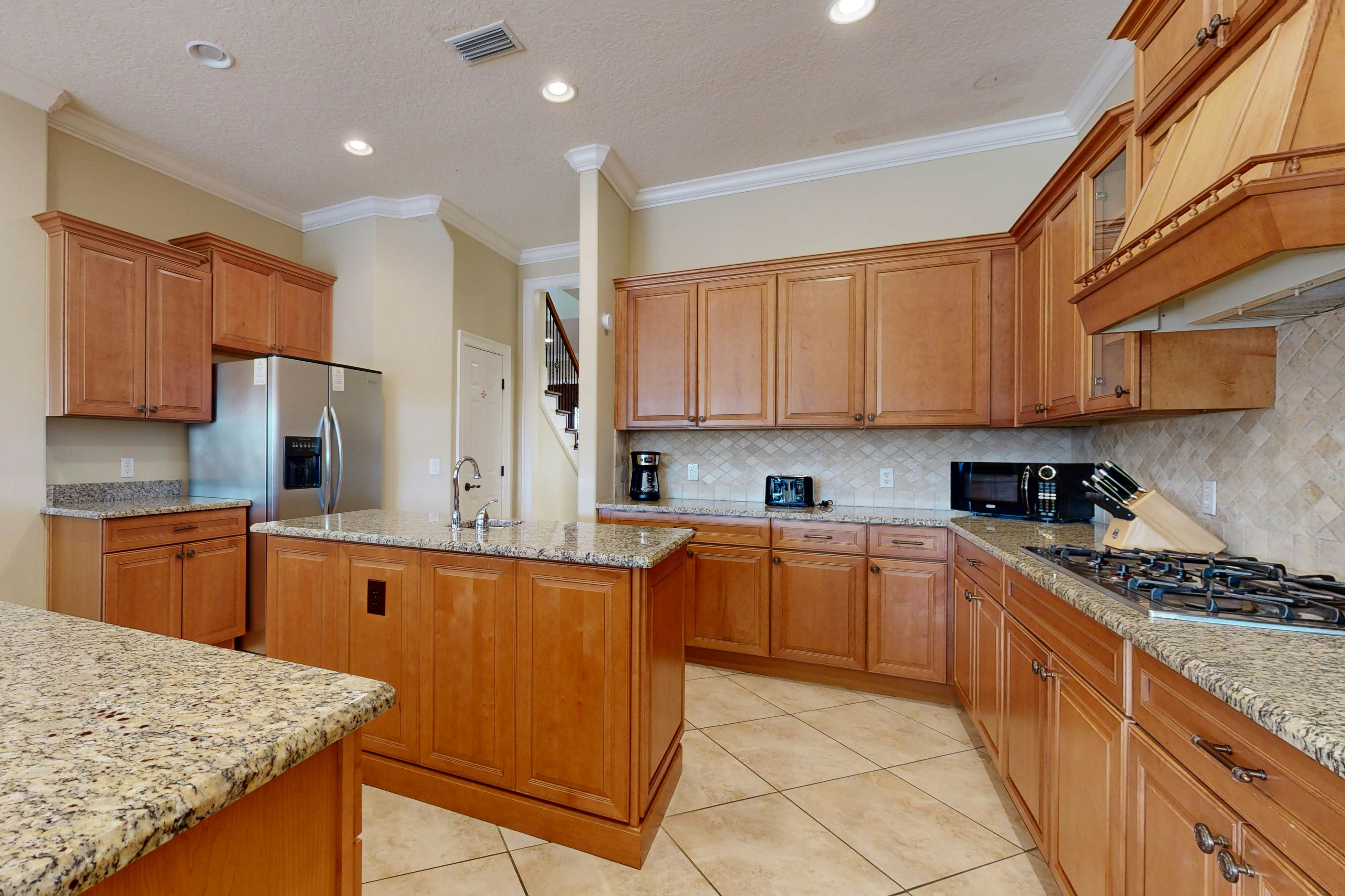 REU107-481-4-GP-Luxury Green Overlook - Legends Corner at Reunio