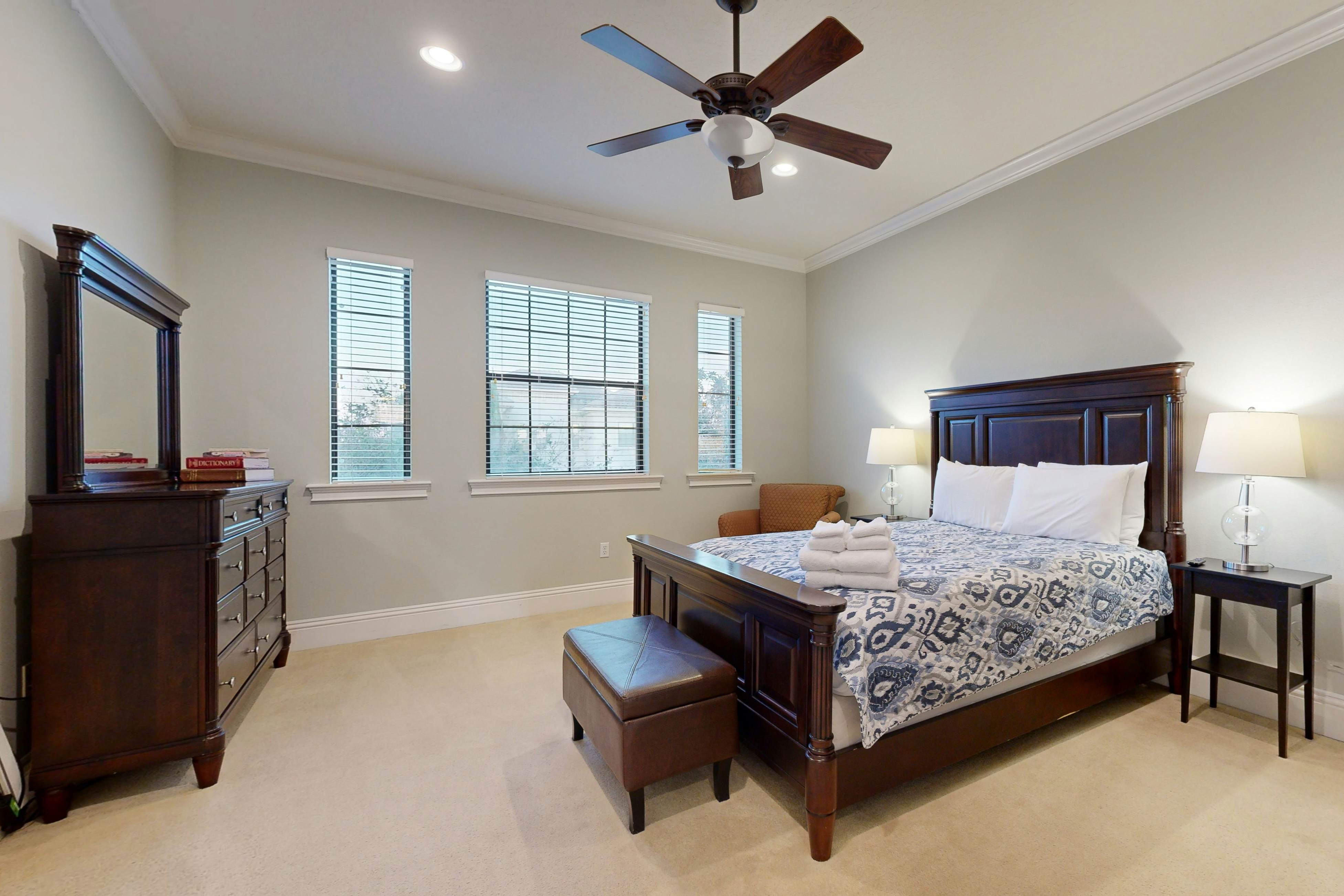 REU107-481-4-GP-Luxury Green Overlook - Legends Corner at Reunio