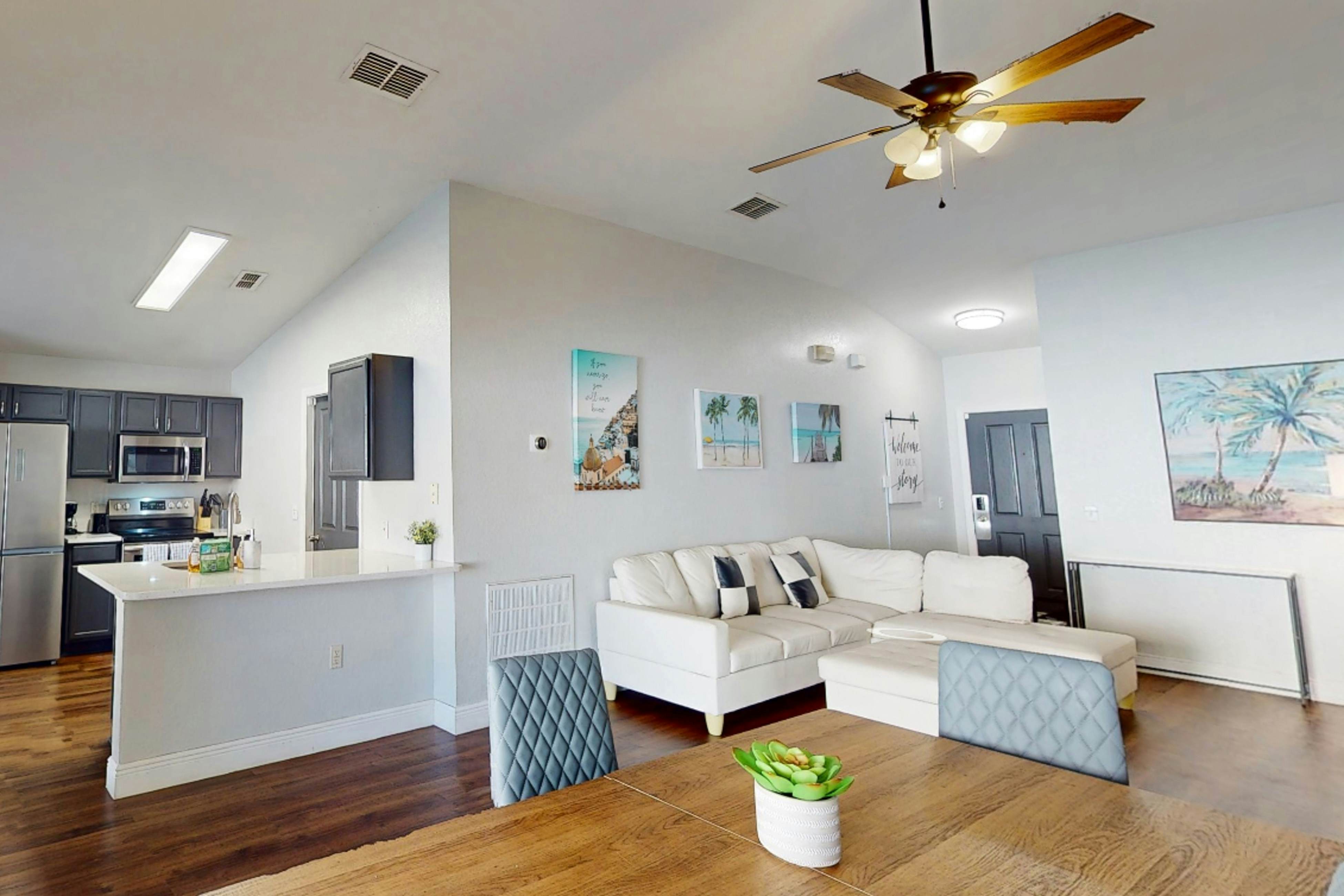 RSV101-538-3-P - Gathering Under the Palms