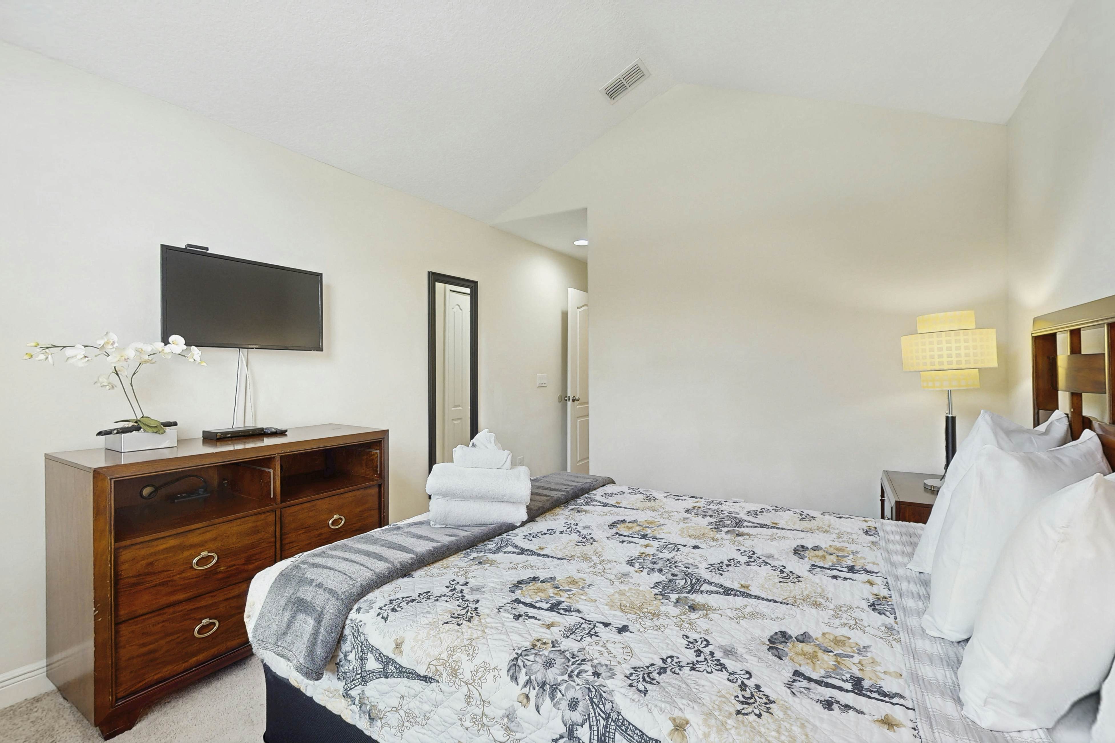 FCG101-8095-3 - Mickey's Clubhouse - The Fountains at Champions