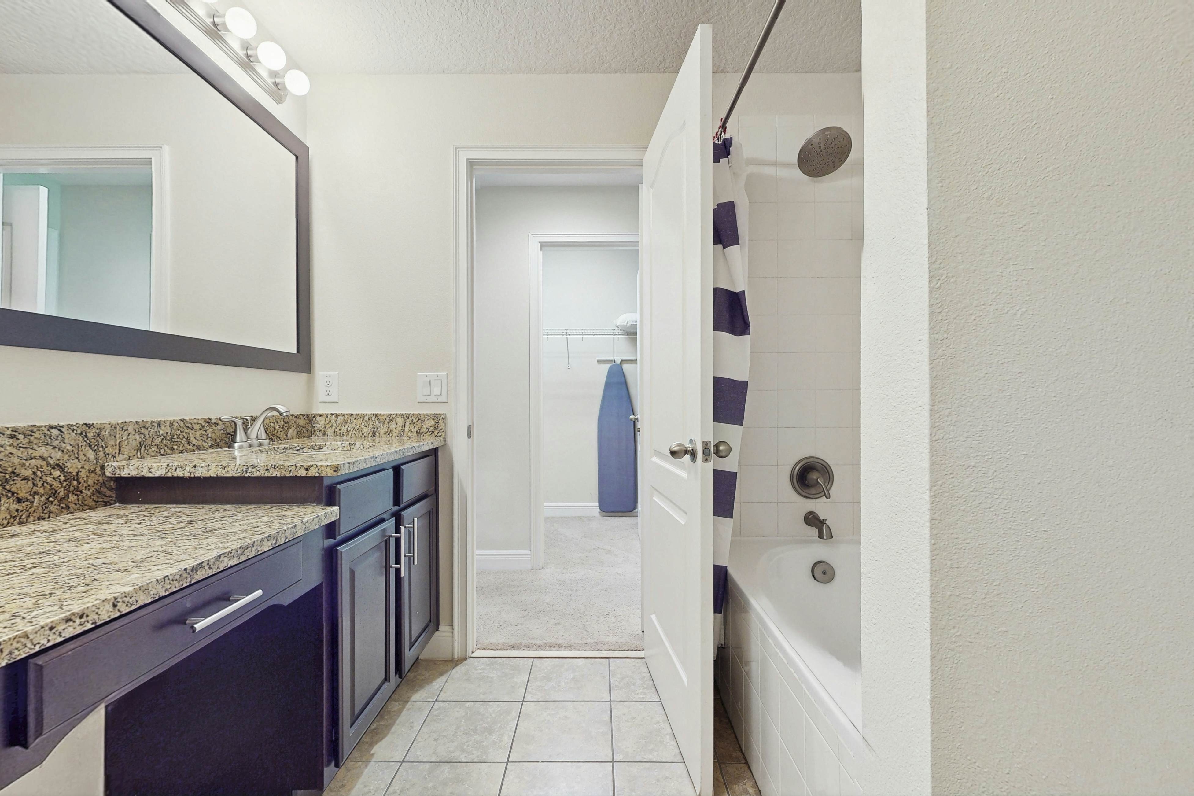 FCG101-8095-3 - Mickey's Clubhouse - The Fountains at Champions