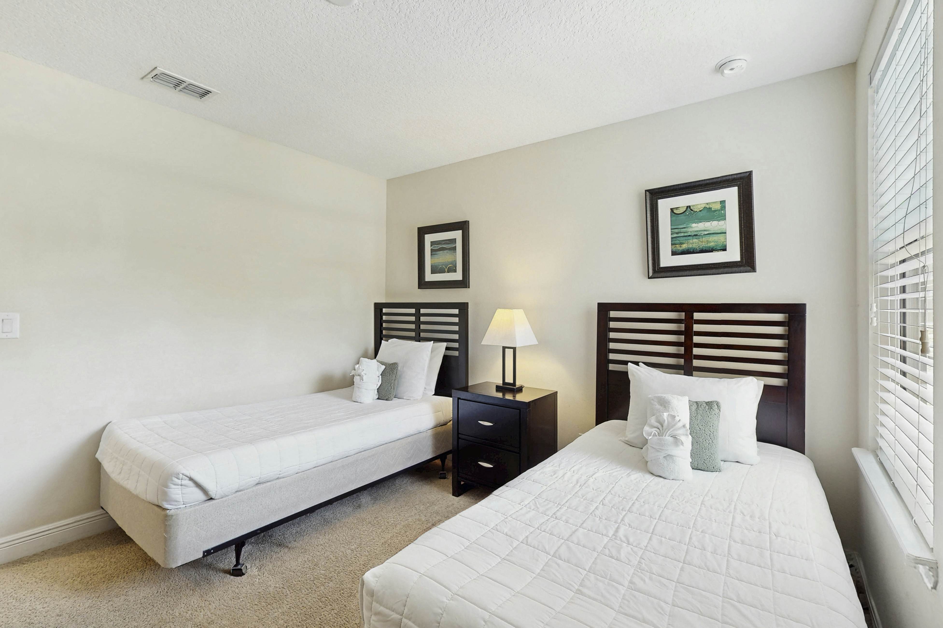 FCG101-8095-3 - Mickey's Clubhouse - The Fountains at Champions