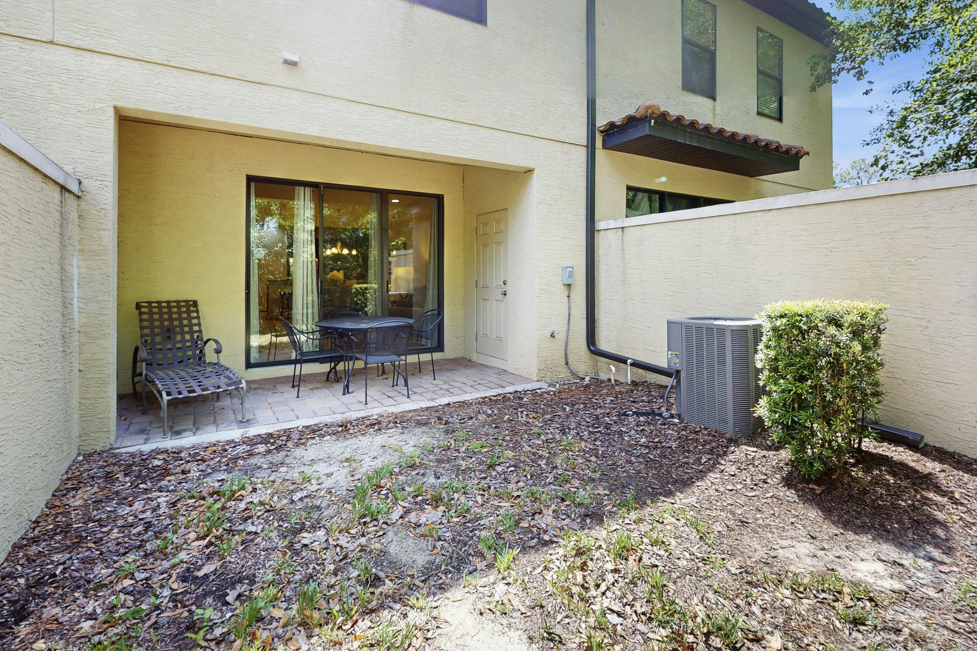 FCG101-8095-3 - Mickey's Clubhouse - The Fountains at Champions