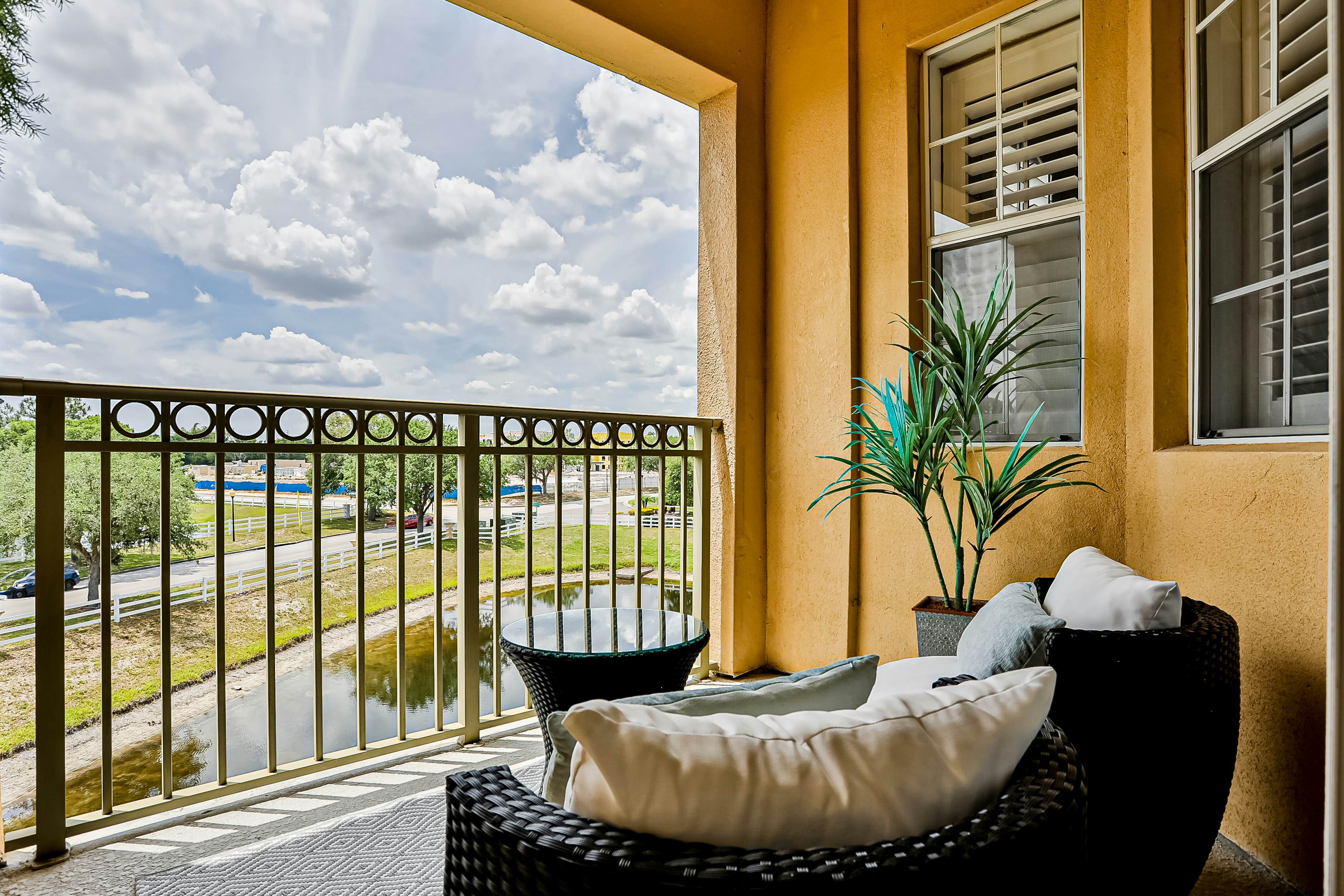 TRR107-818-3 - Sunshine & Fun Times