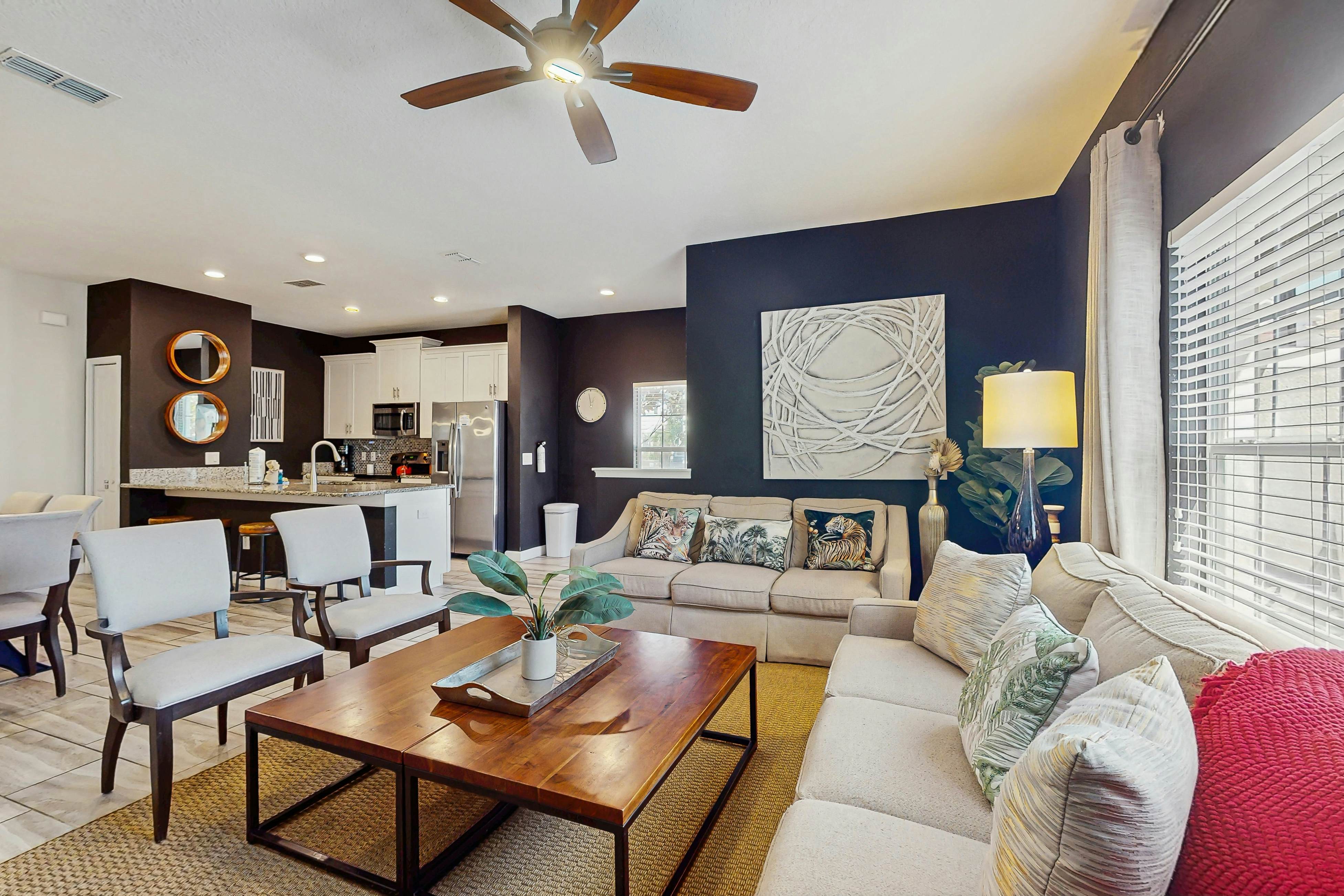 STL126-4800-5-P - Happy Family Getaway