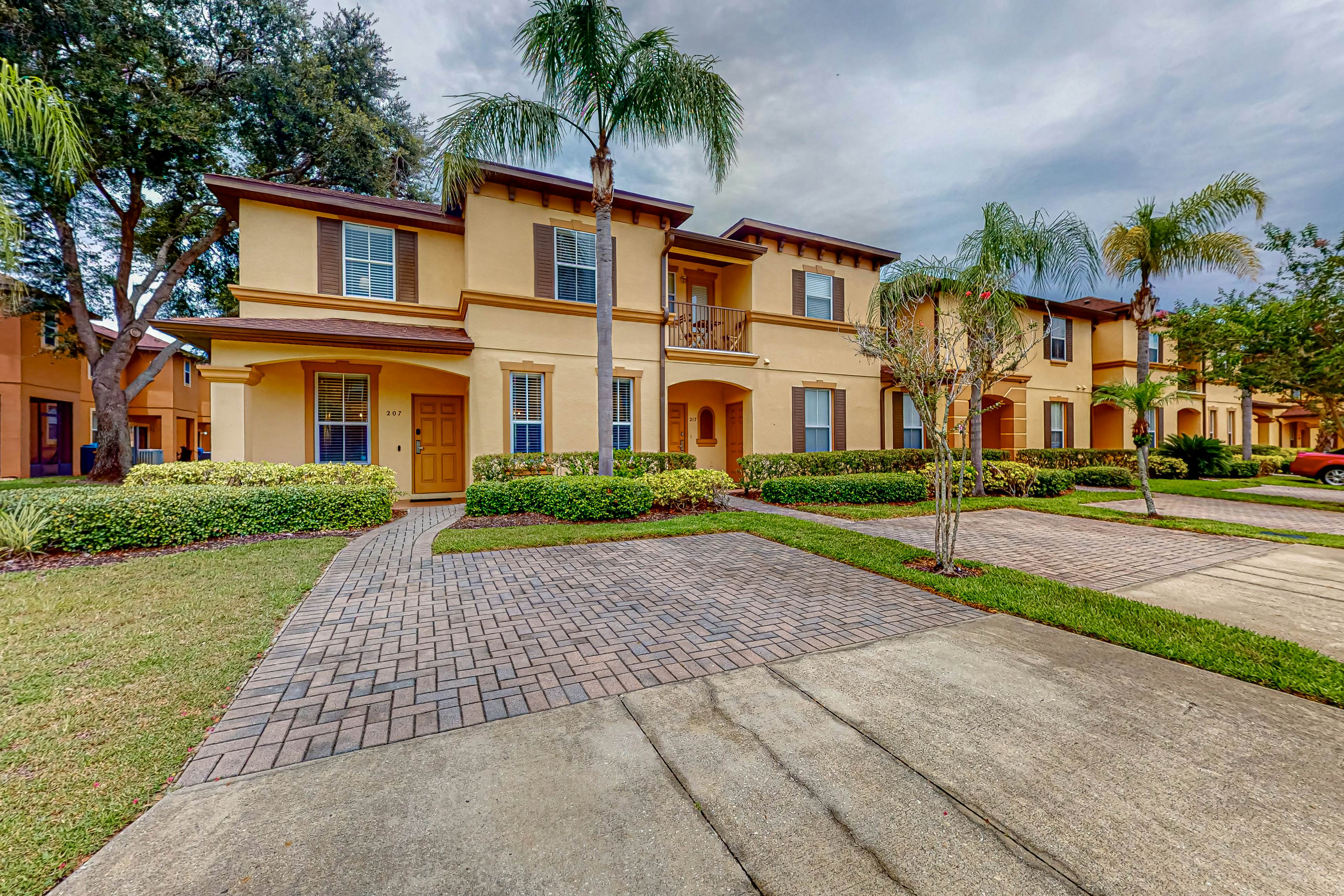 RGP106-207-4 - Sunny Oasis