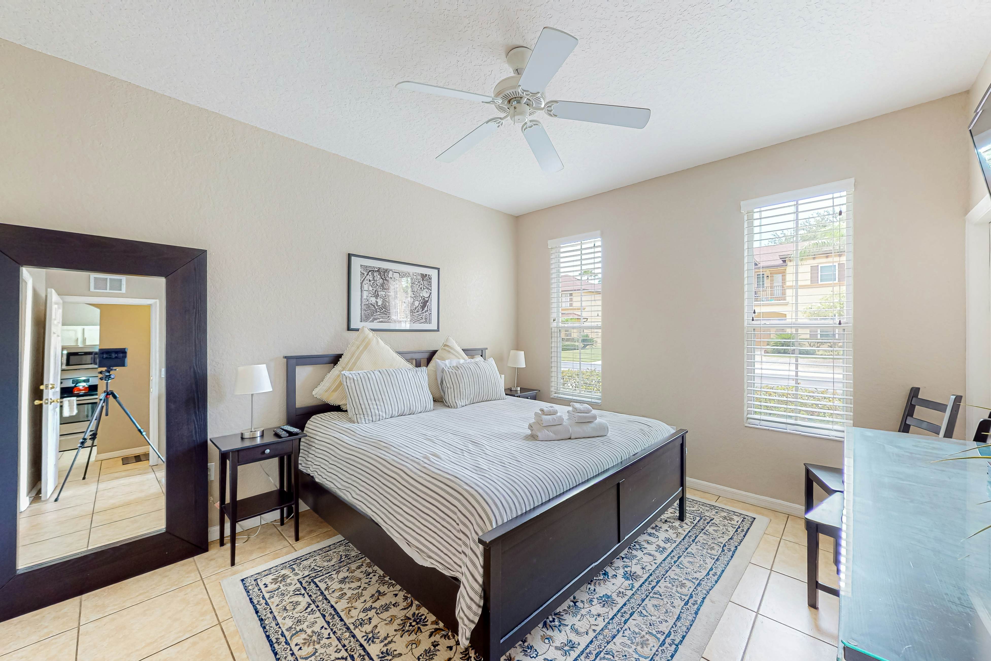 RGP106-207-4 - Sunny Oasis