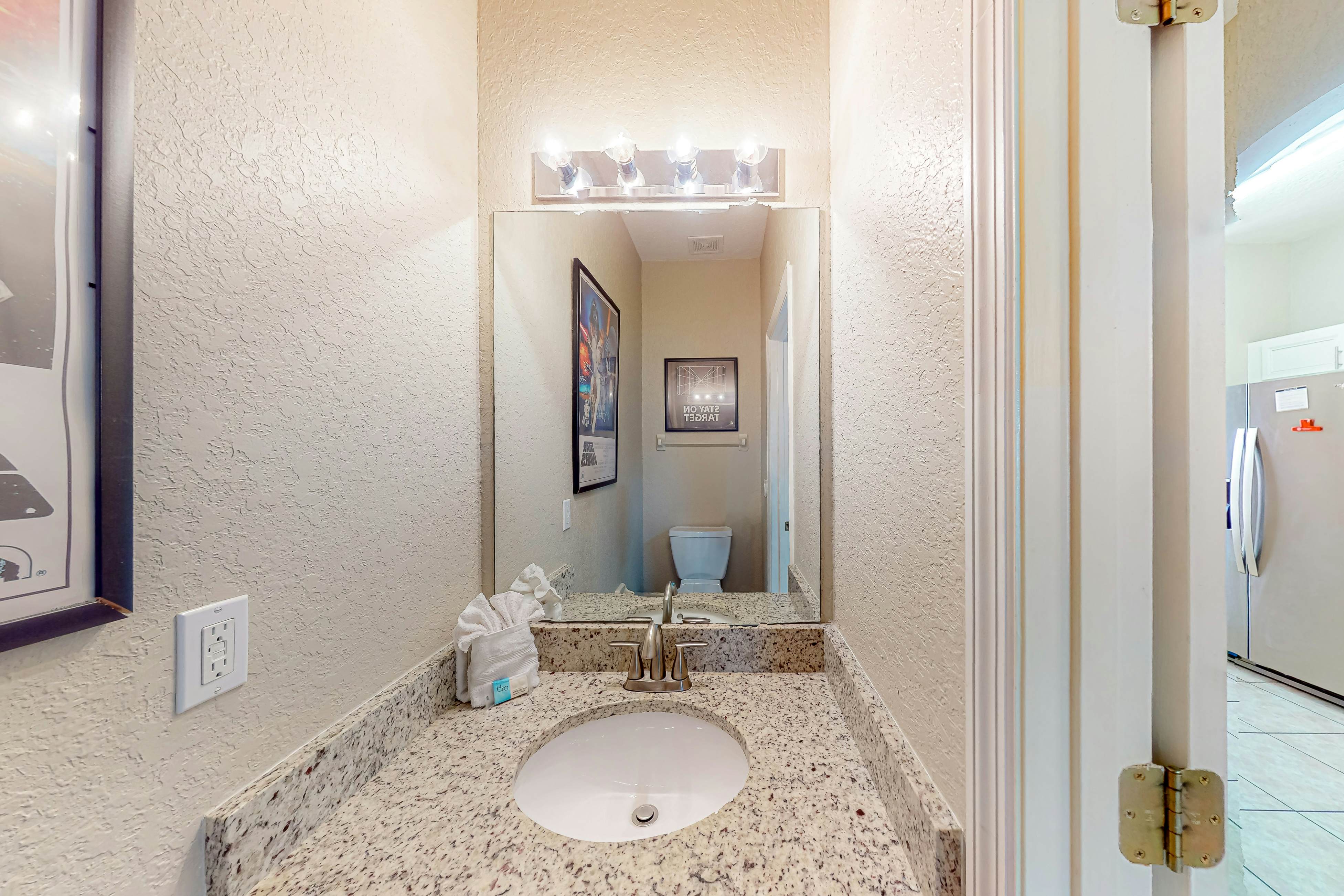 RGP106-207-4 - Sunny Oasis