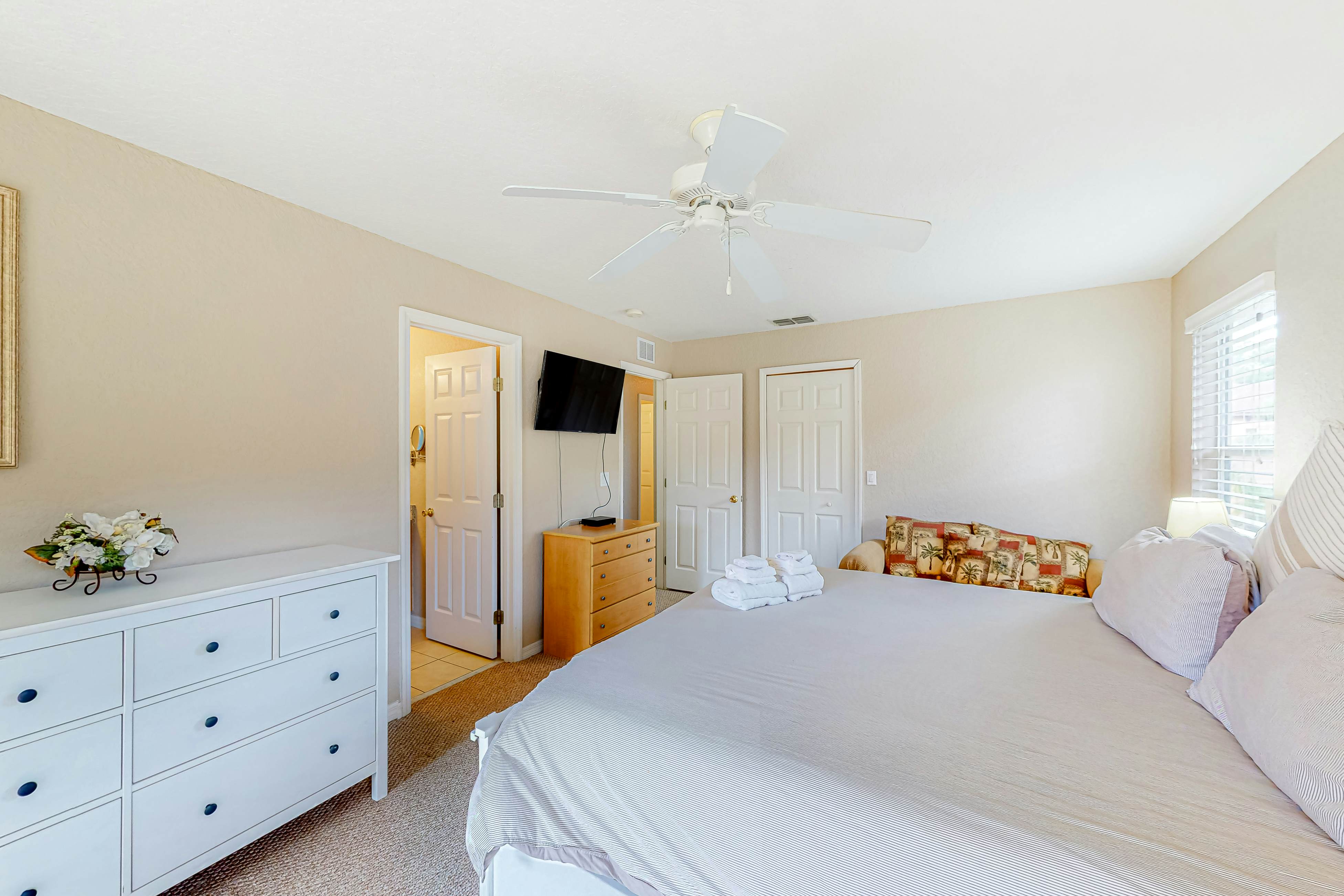 RGP106-207-4 - Sunny Oasis