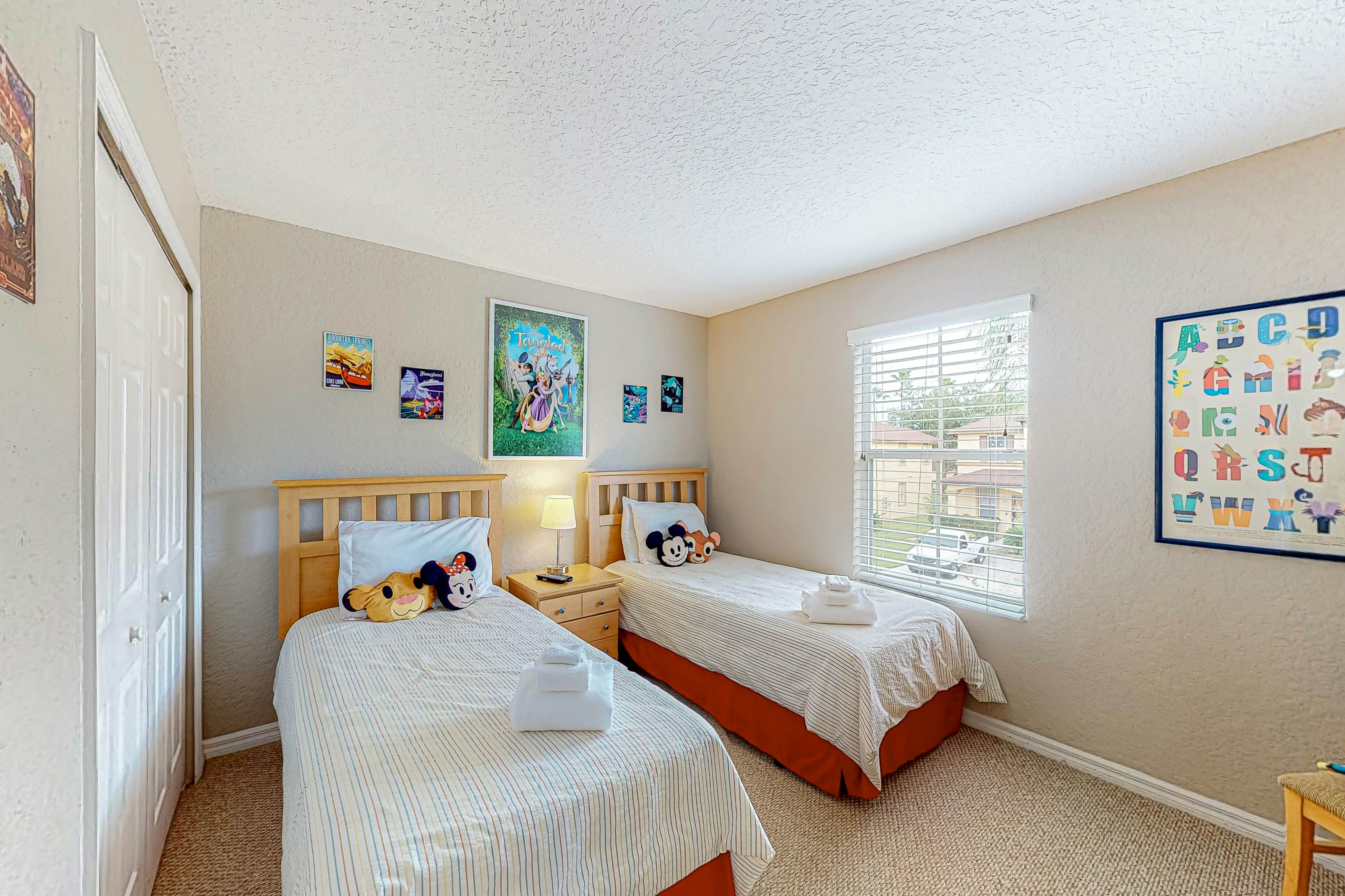 RGP106-207-4 - Sunny Oasis