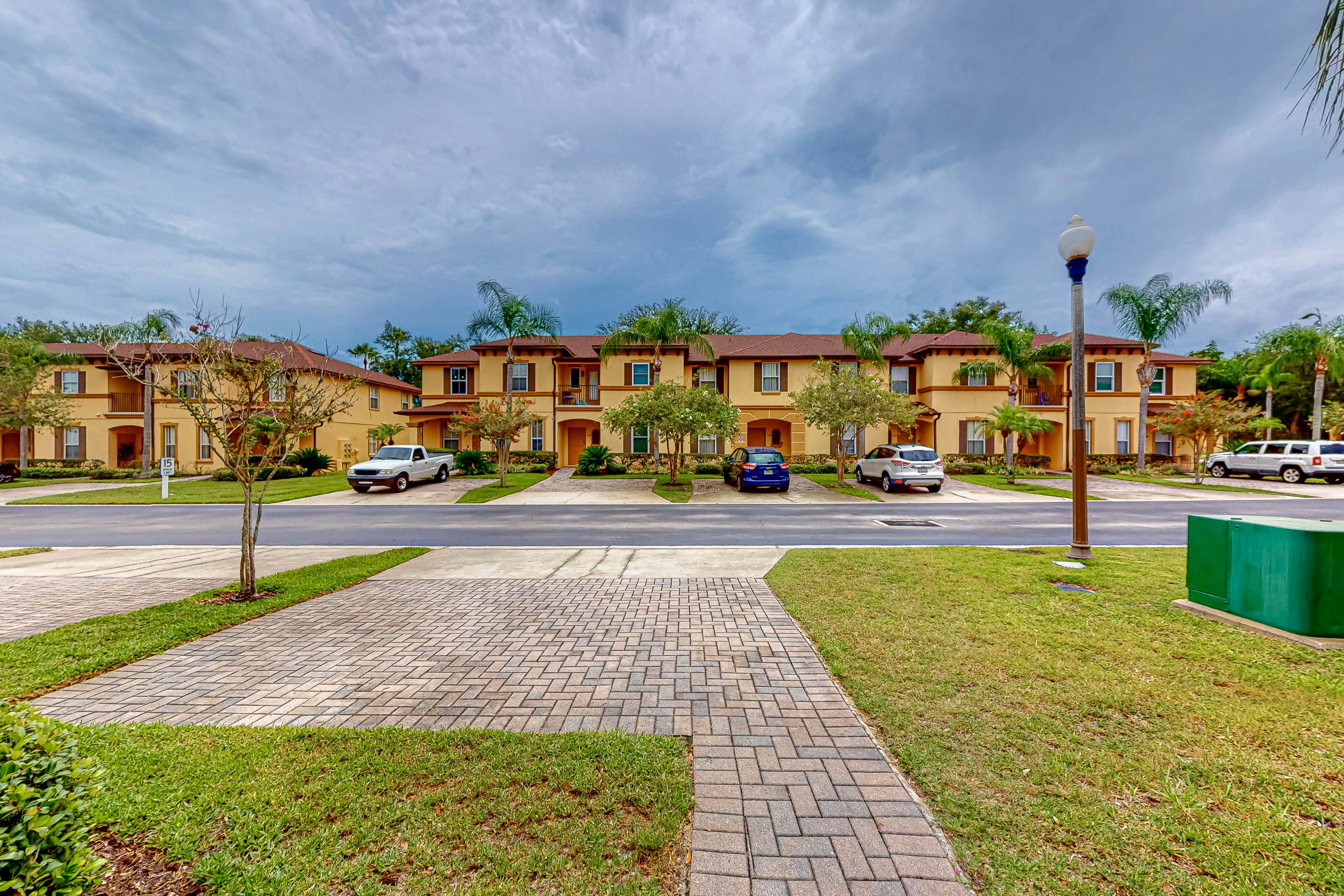 RGP106-207-4 - Sunny Oasis