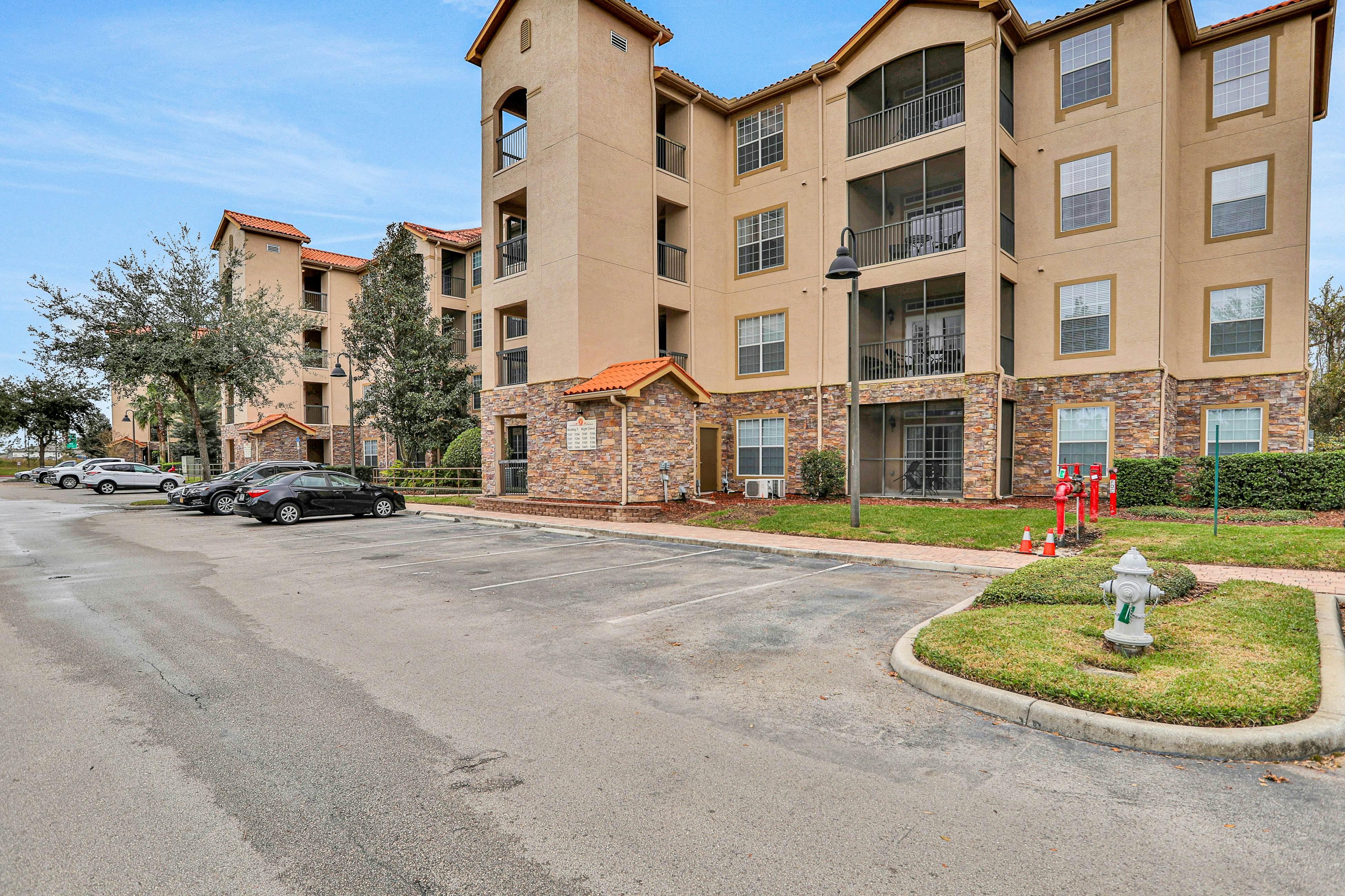 TUS106-8010-3401-3-Tuscan Oasis