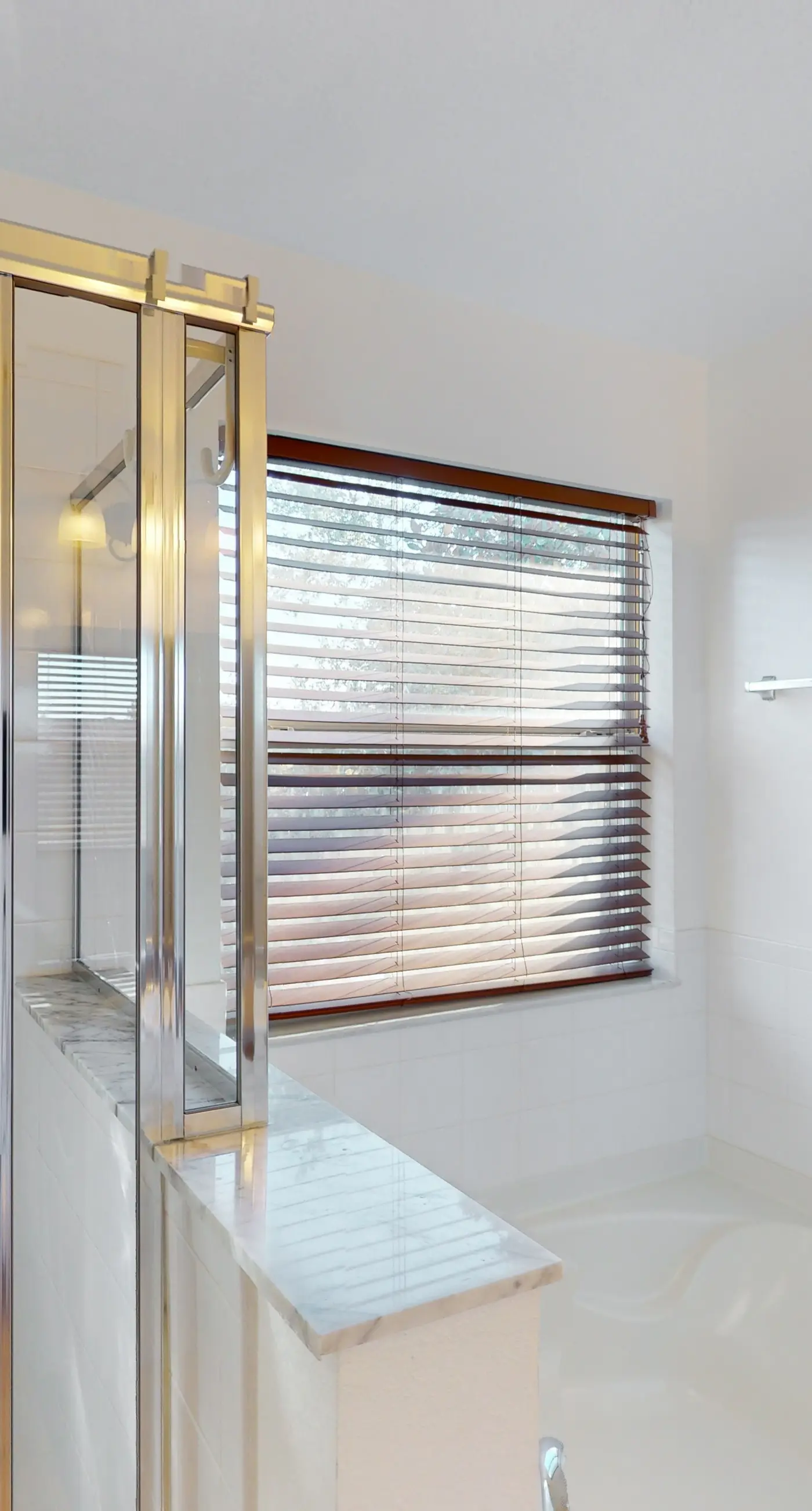 CB103-5156-3 - Comfy Escape - Compass Bay Resort