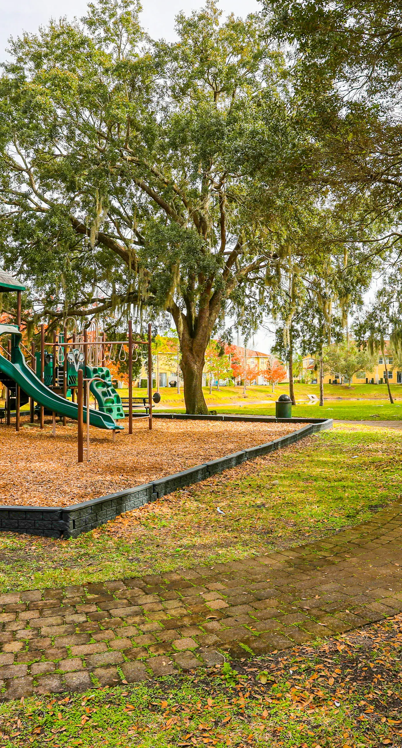 CB103-5156-3 - Comfy Escape - Compass Bay Resort