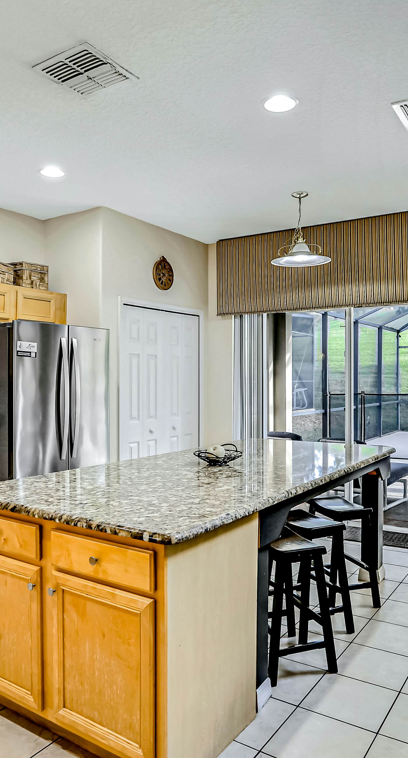 EMI106-2752-7-P-Sunny and Serene - Emerald Island Resort