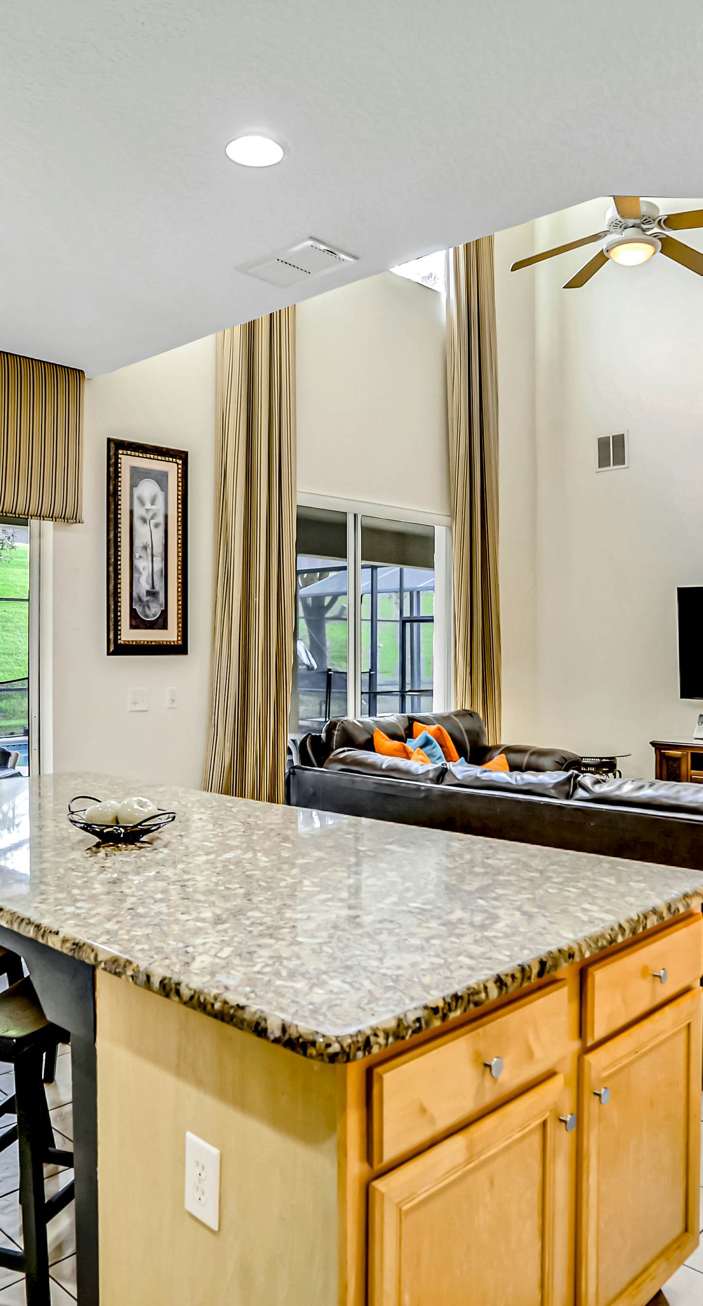 EMI106-2752-7-P-Sunny and Serene - Emerald Island Resort