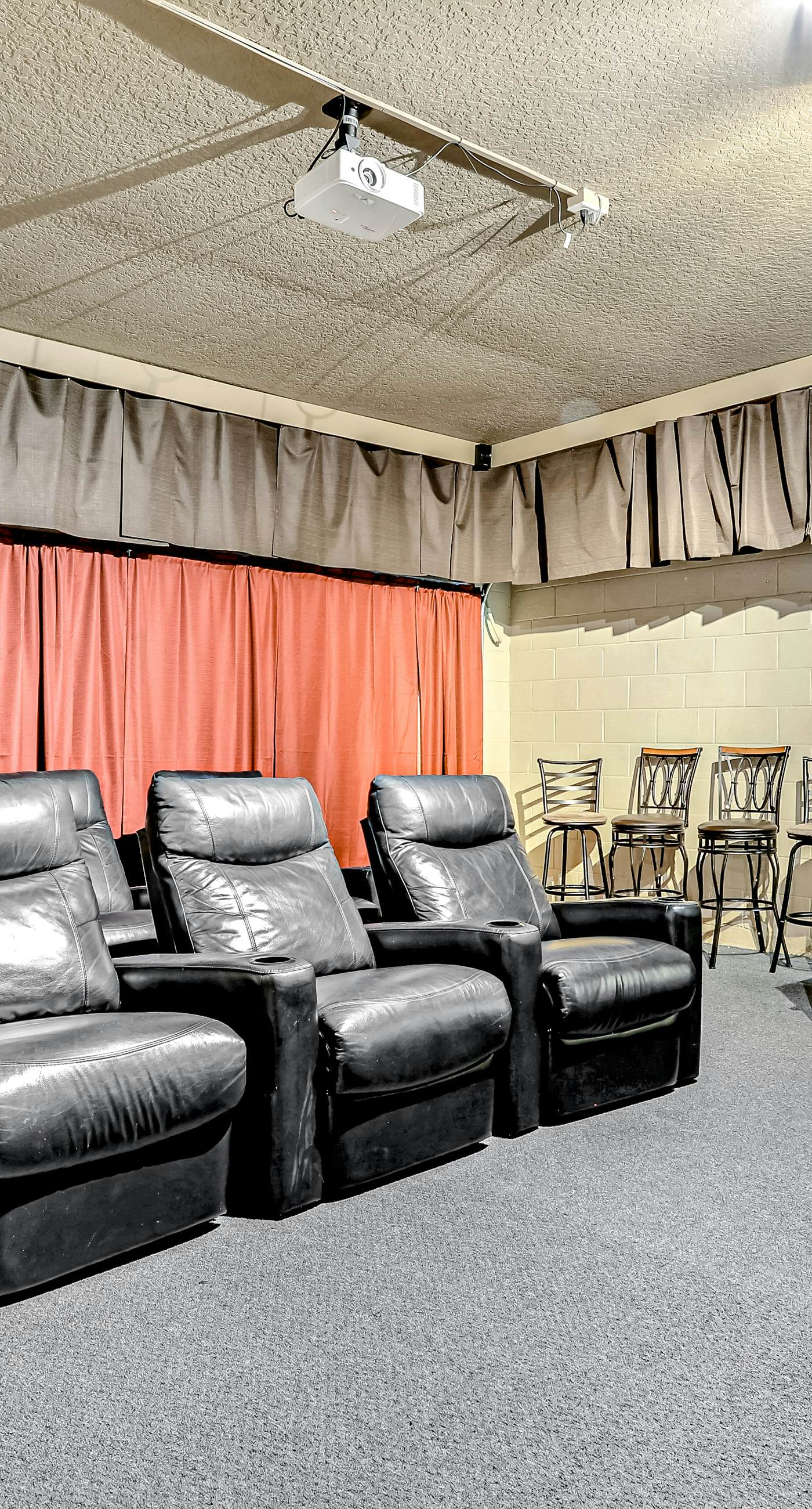 EMI106-2752-7-P-Sunny and Serene - Emerald Island Resort