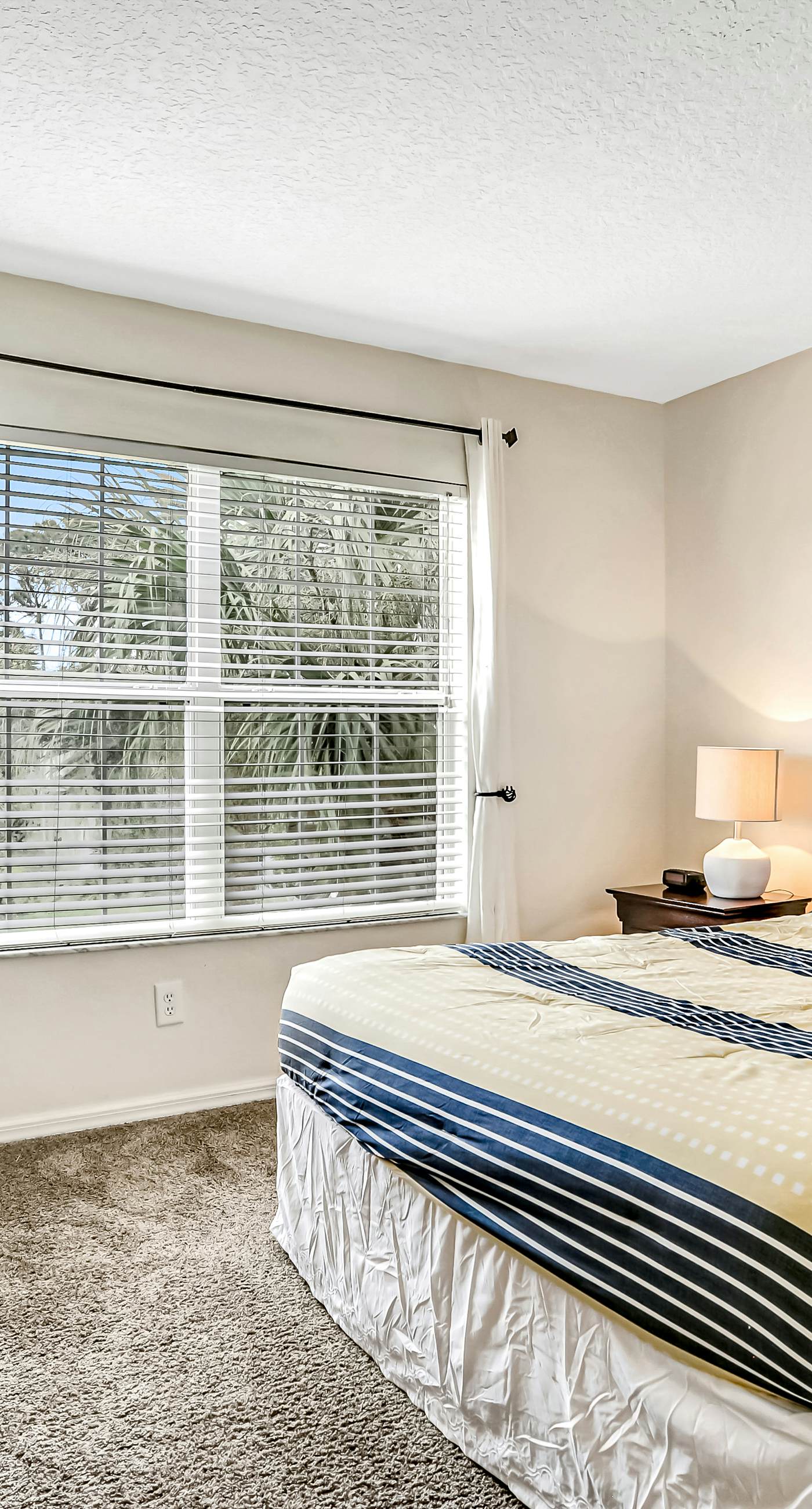 EMI106-2752-7-P-Sunny and Serene - Emerald Island Resort