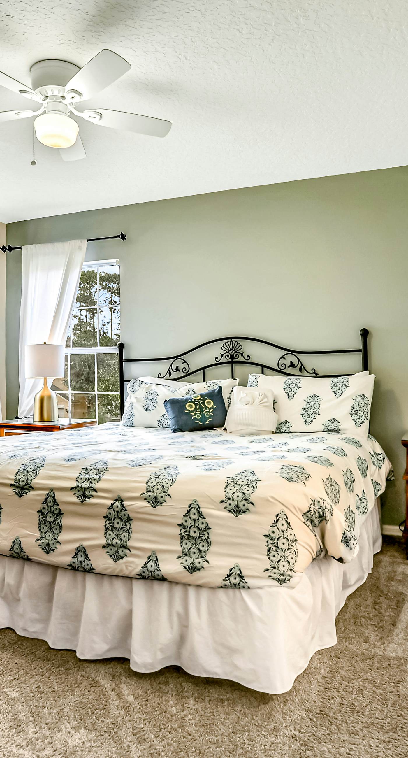 EMI106-2752-7-P-Sunny and Serene - Emerald Island Resort