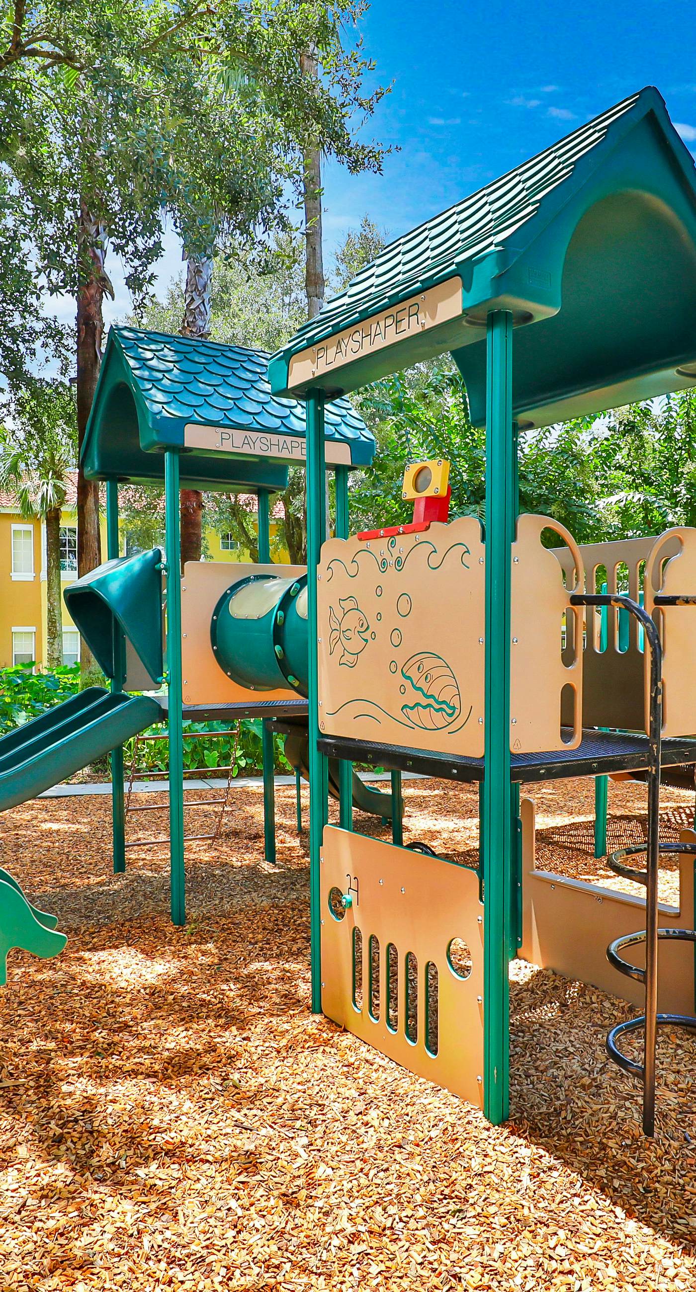 EMI106-2752-7-P-Sunny and Serene - Emerald Island Resort