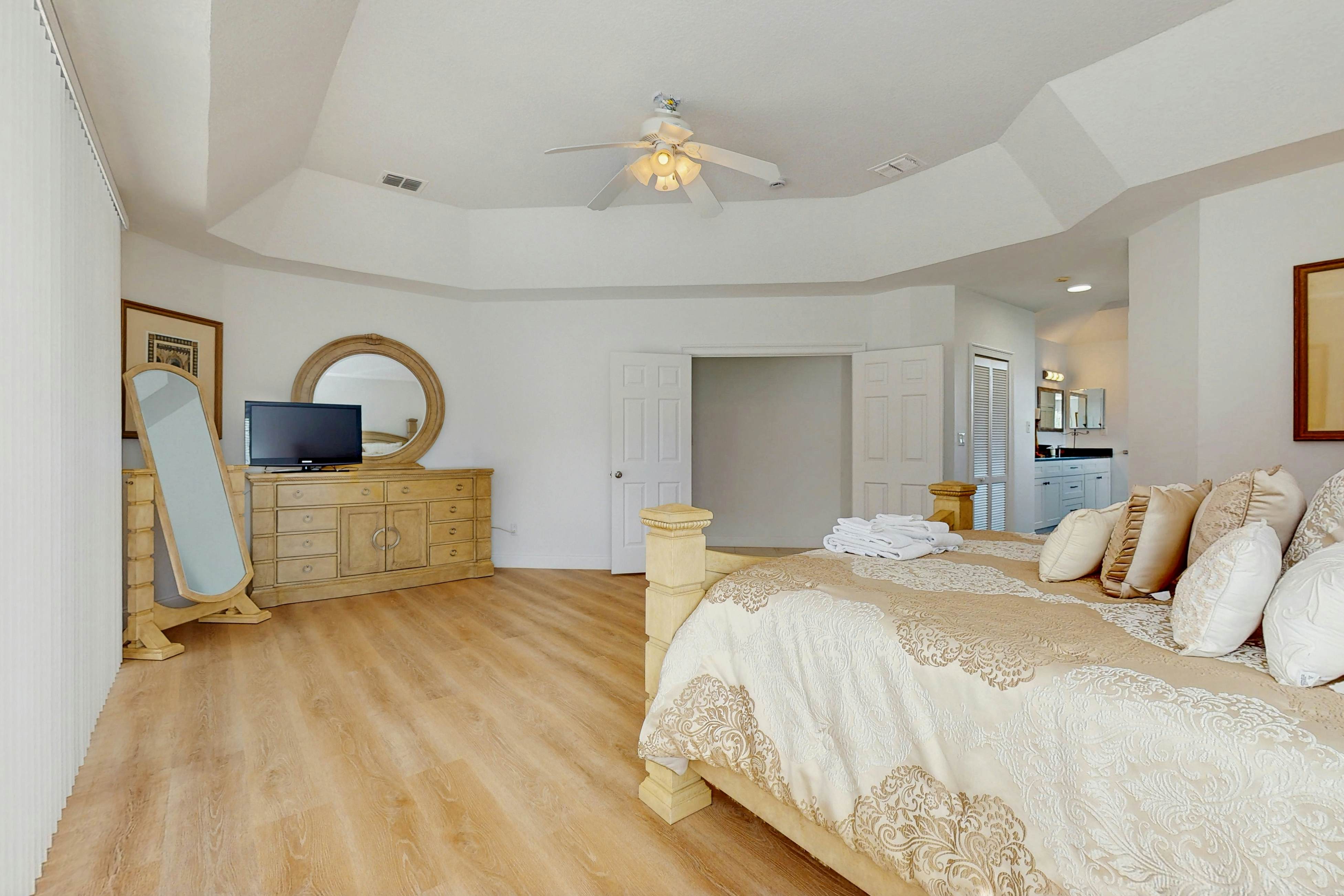 KIS102-2356-5-P - Family Haven