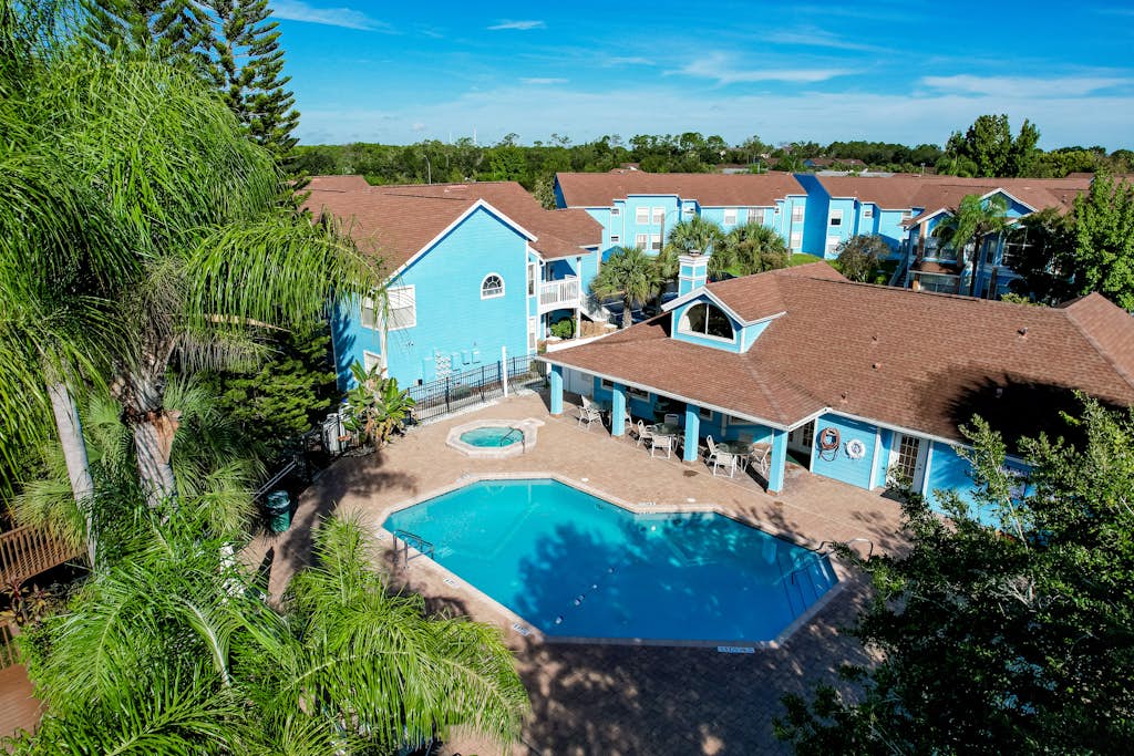 Blue Crush | House in Kissimmee with pool, hot tub, and tennis access