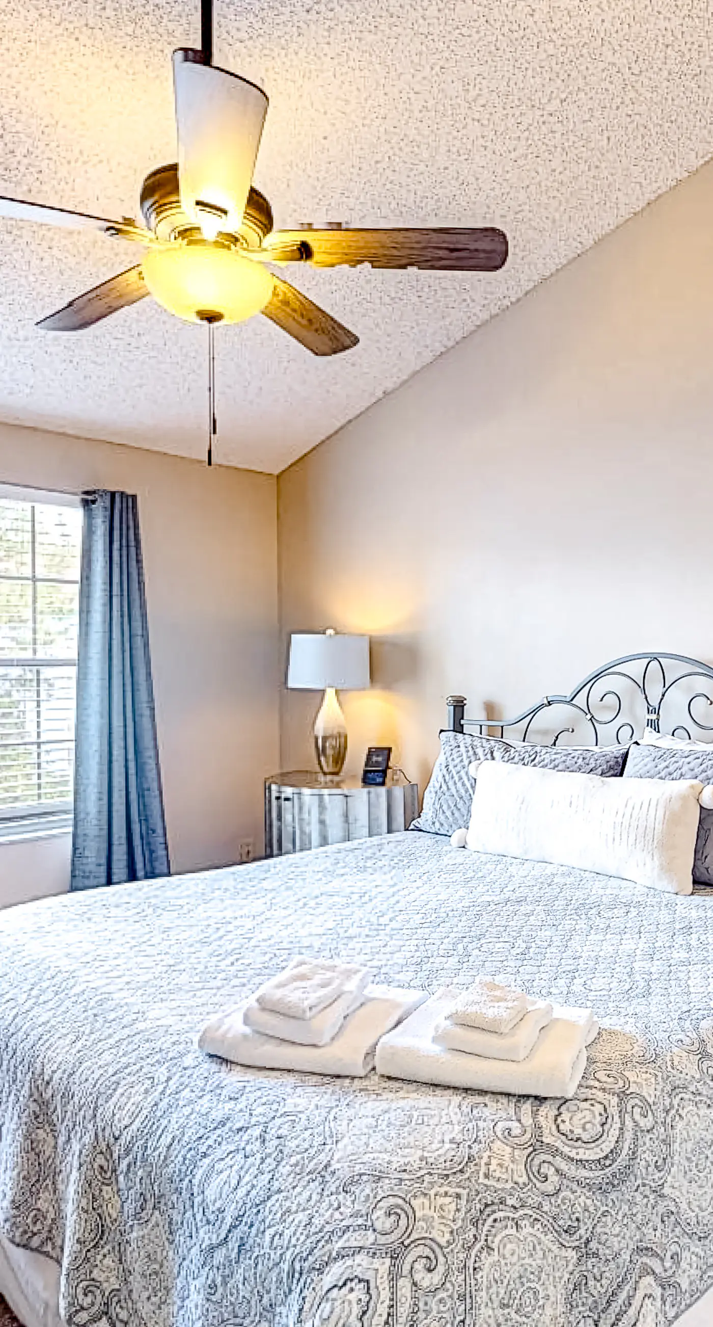 VS101-2723-156-3 - Blue Crush