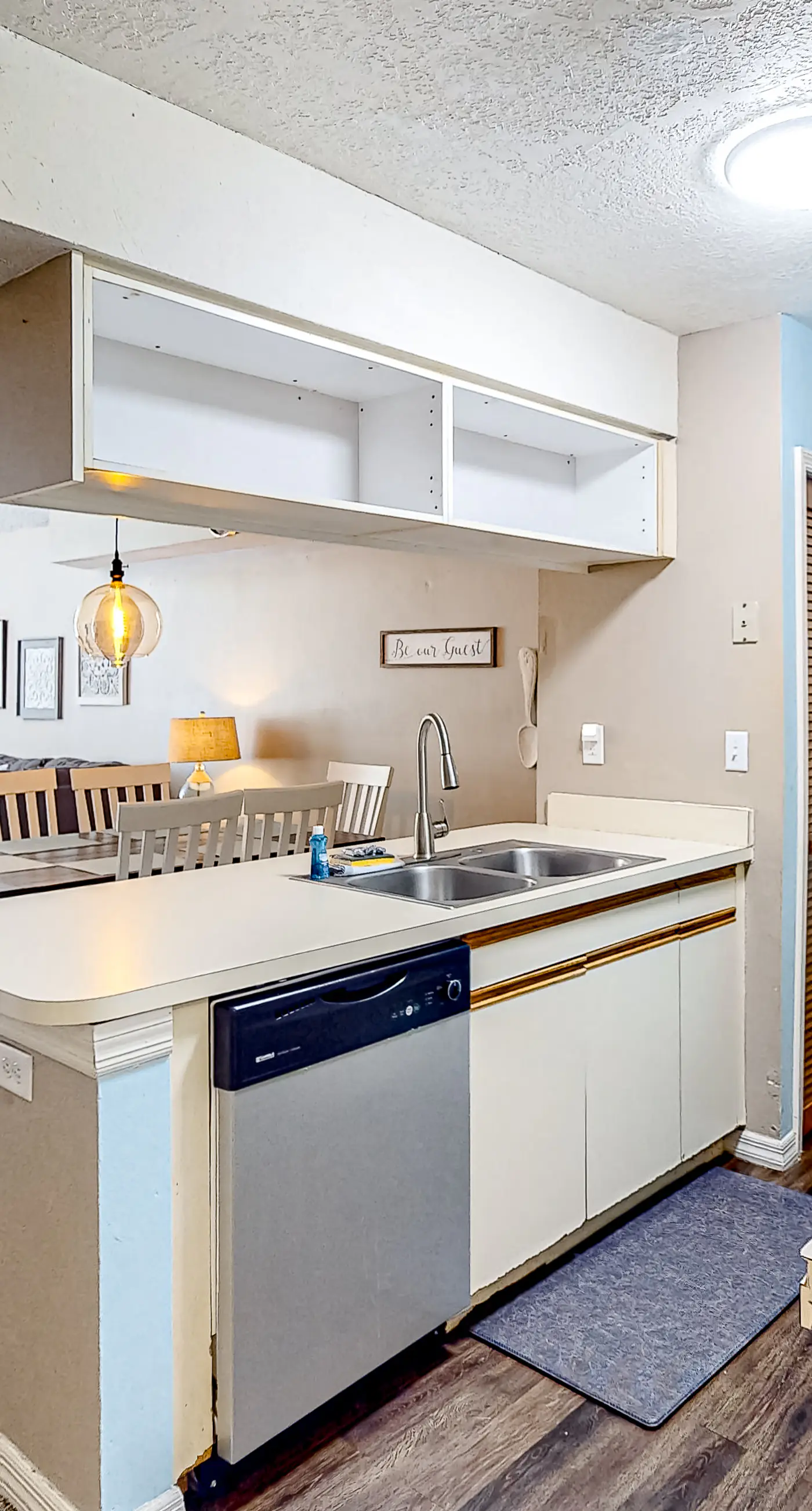 VS101-2723-156-3 - Blue Crush